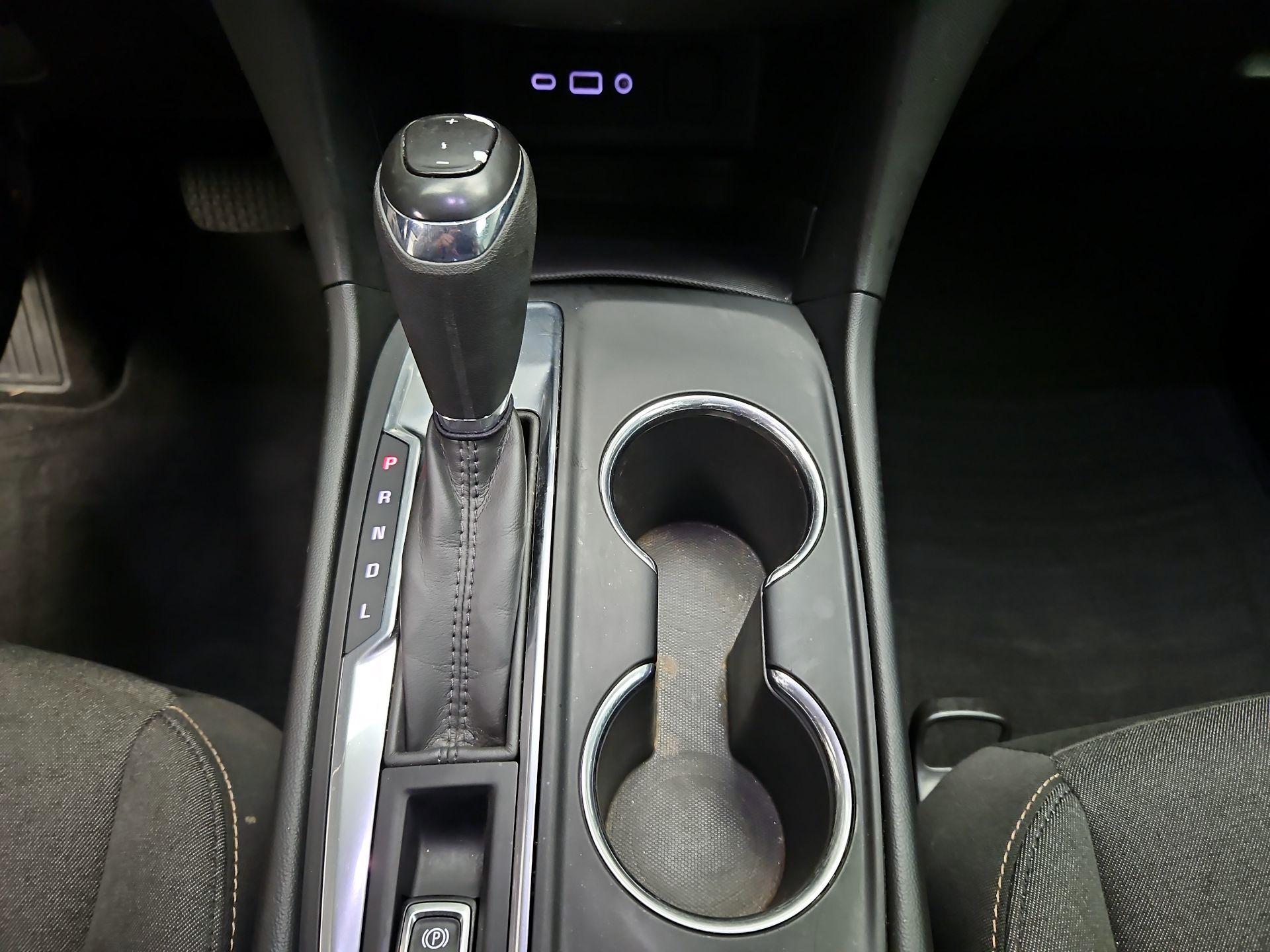 Thumbnail: 2020 Chevrolet Equinox - 17