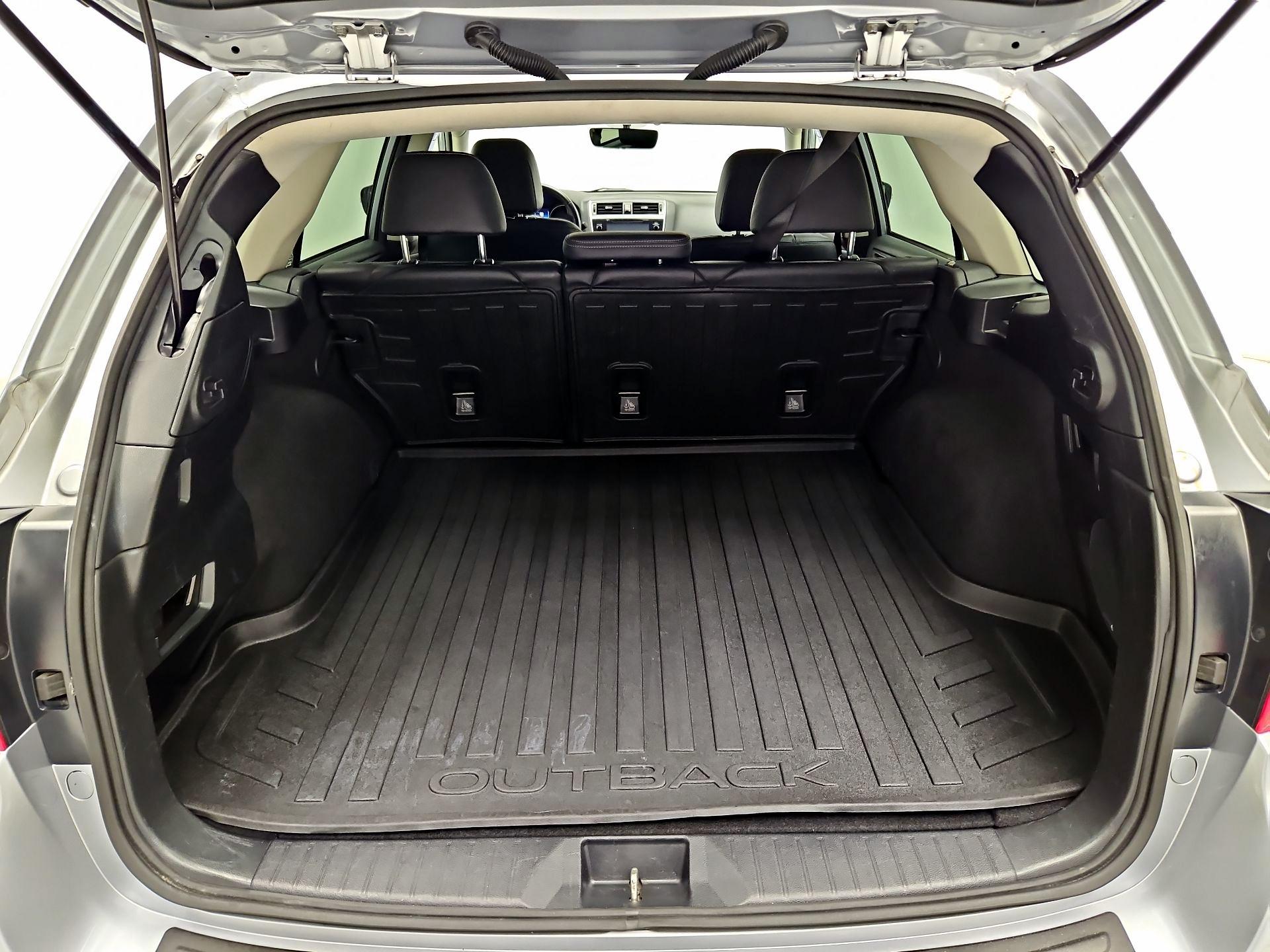 Thumbnail: 2018 Subaru Outback - 18