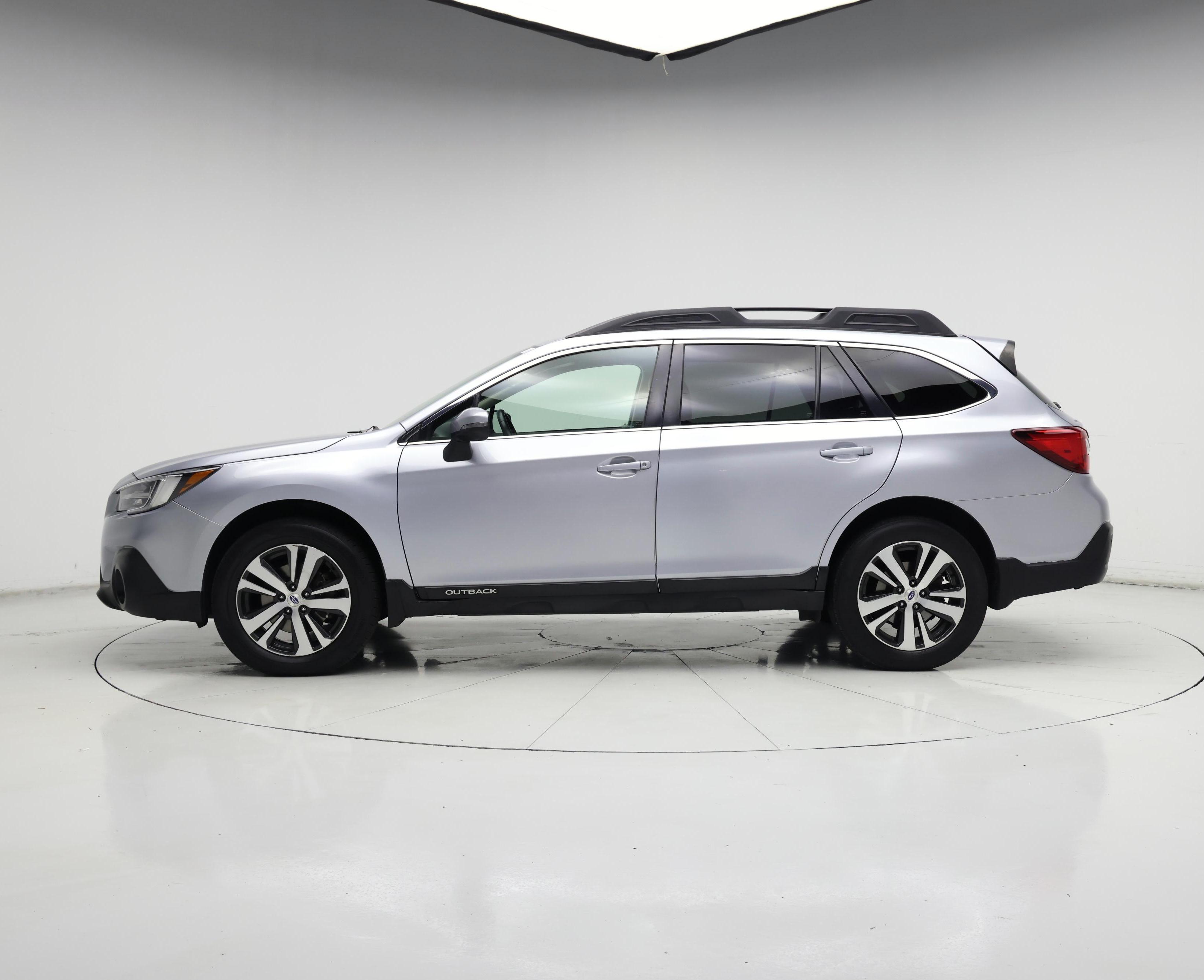 Thumbnail: 2018 Subaru Outback - 3