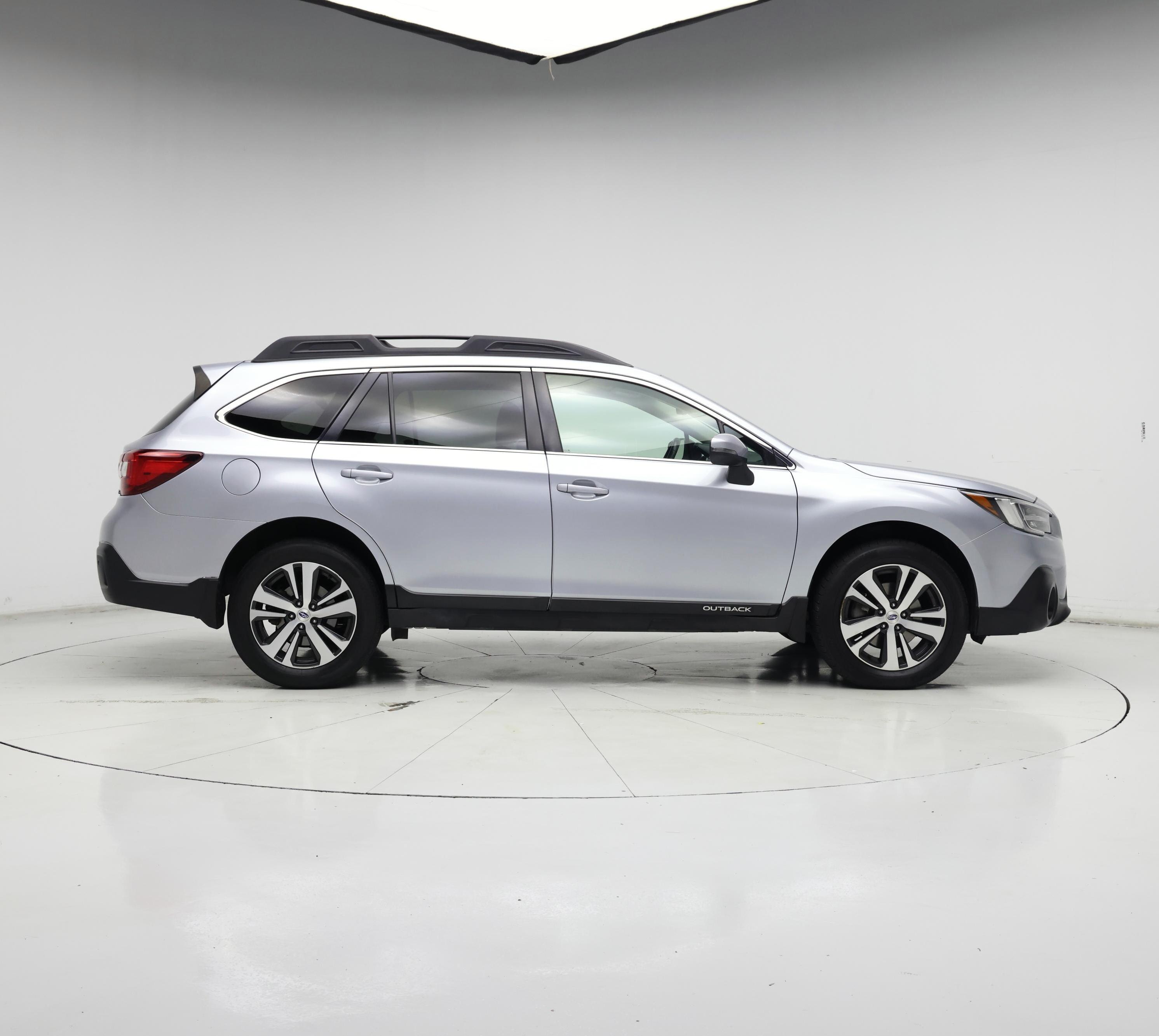 Thumbnail: 2018 Subaru Outback - 7