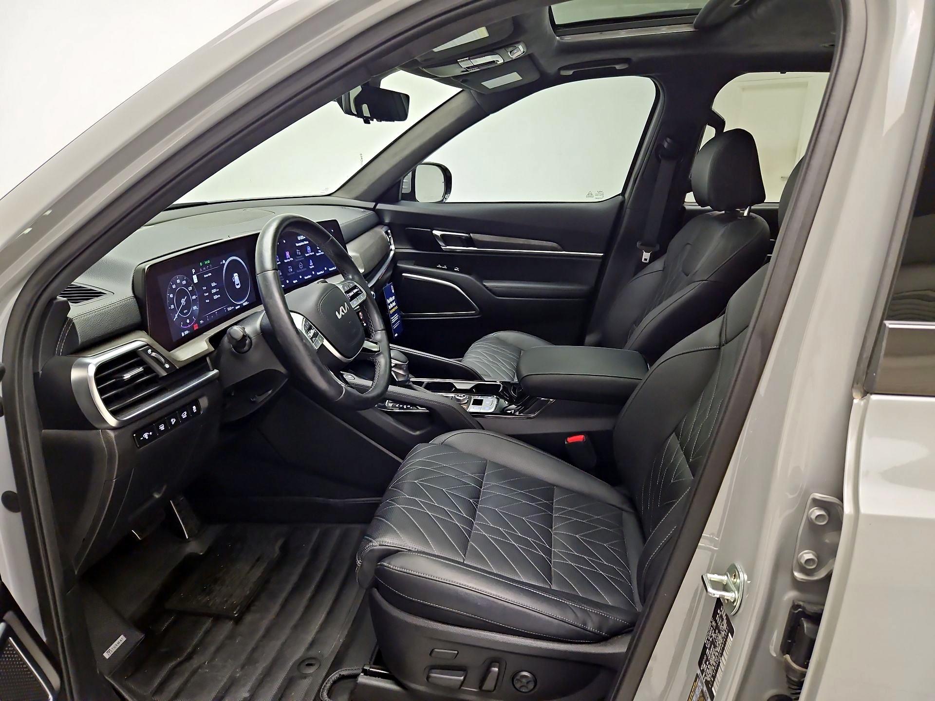 Thumbnail: 2023 Kia Telluride - 11