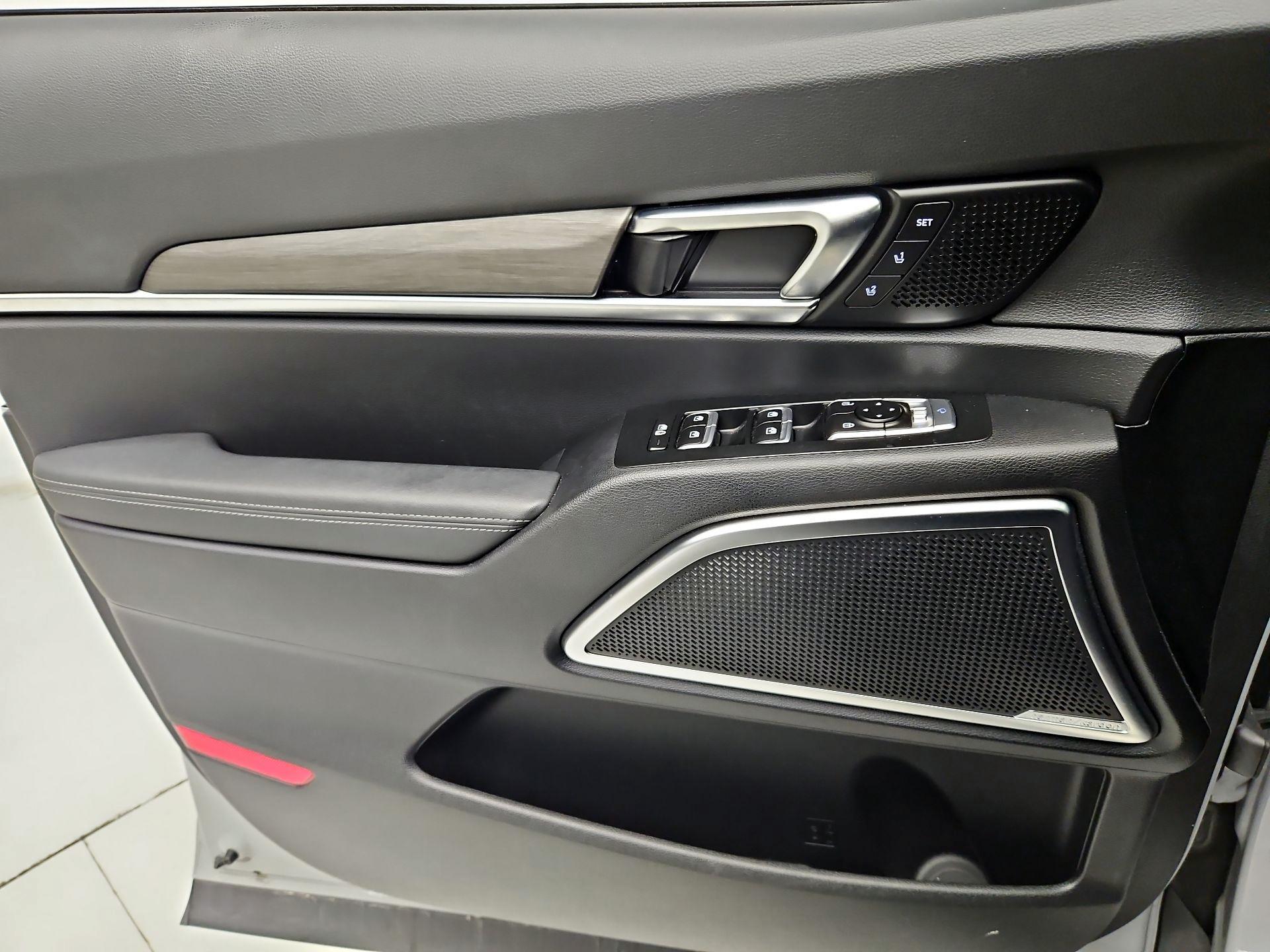 Thumbnail: 2023 Kia Telluride - 12