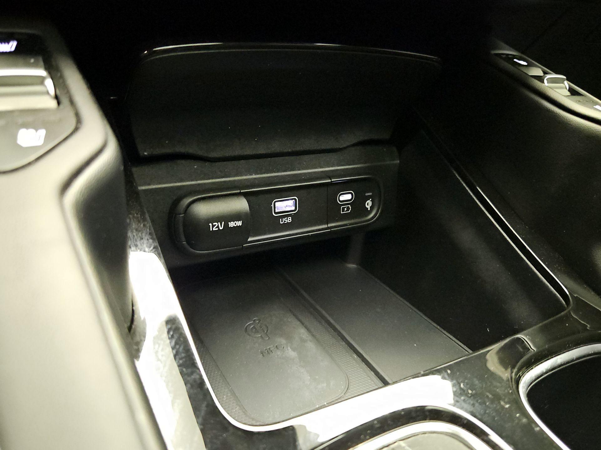 Thumbnail: 2023 Kia Telluride - 19