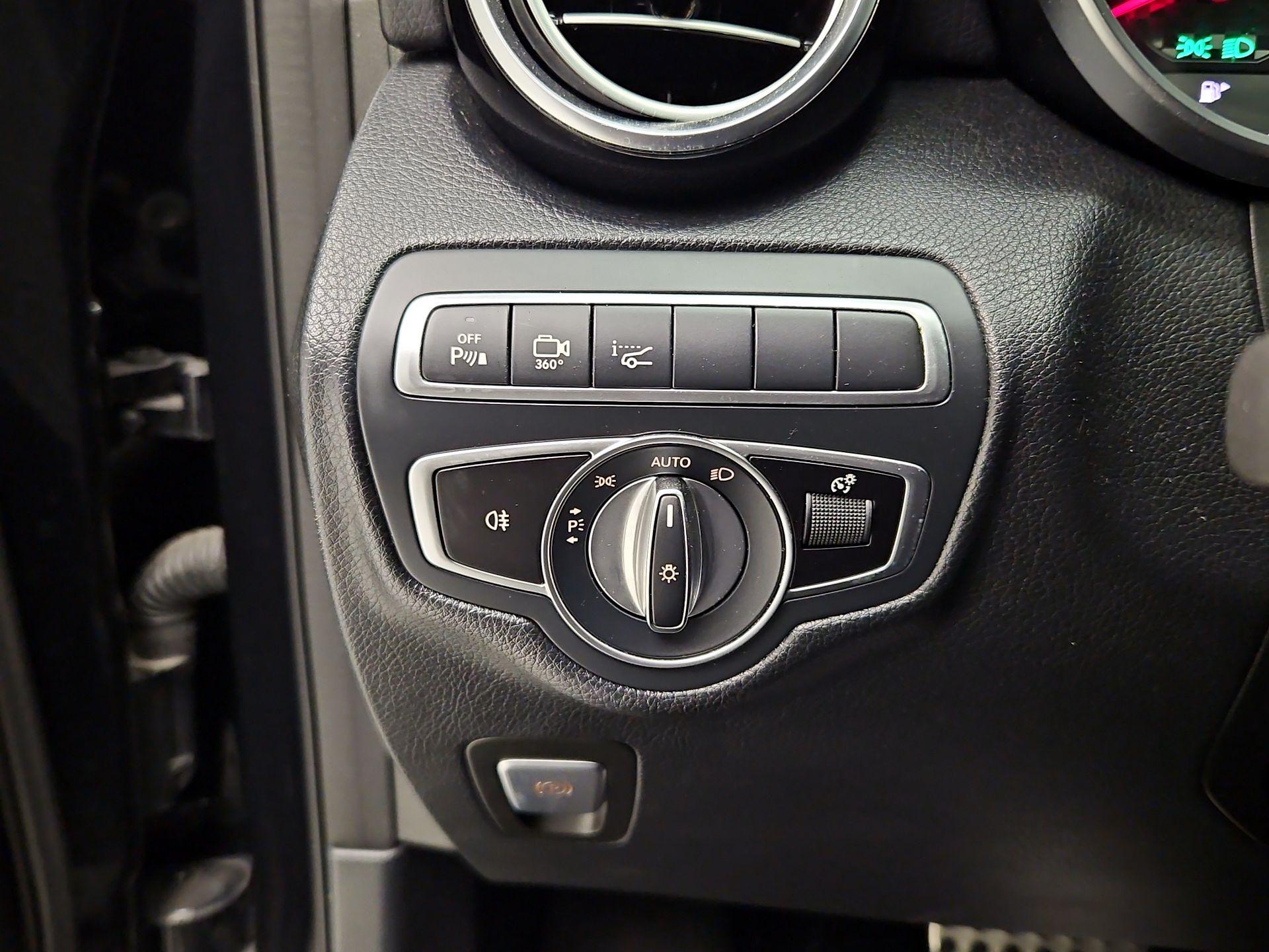 Thumbnail: 2019 Mercedes-Benz GLC - 13