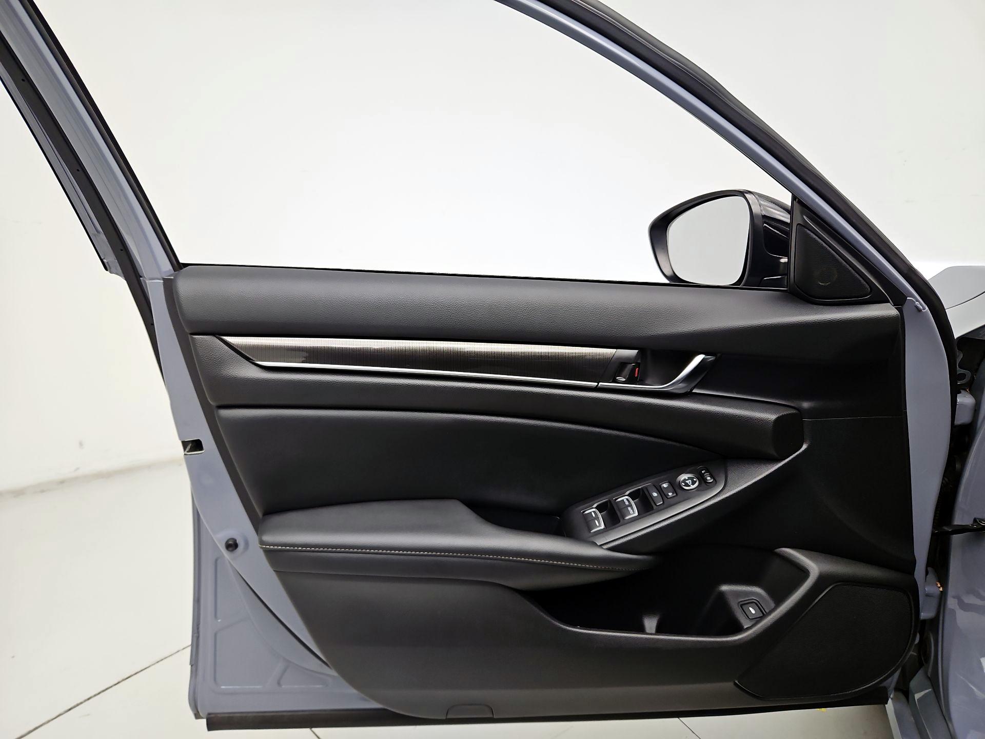 Thumbnail: 2022 Honda Accord - 12