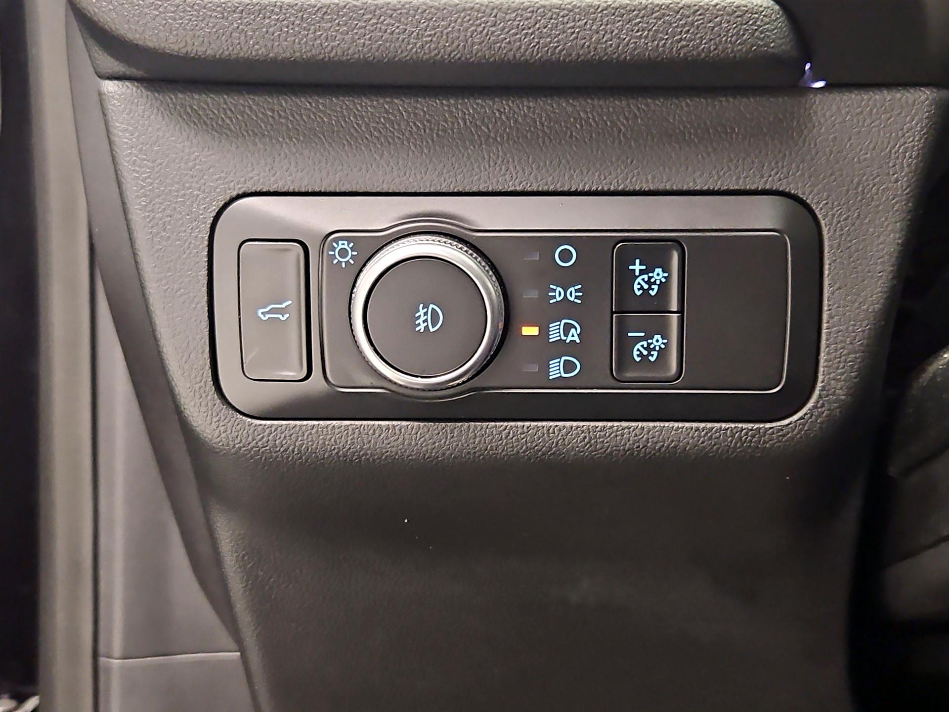 Thumbnail: 2020 Ford Escape - 13