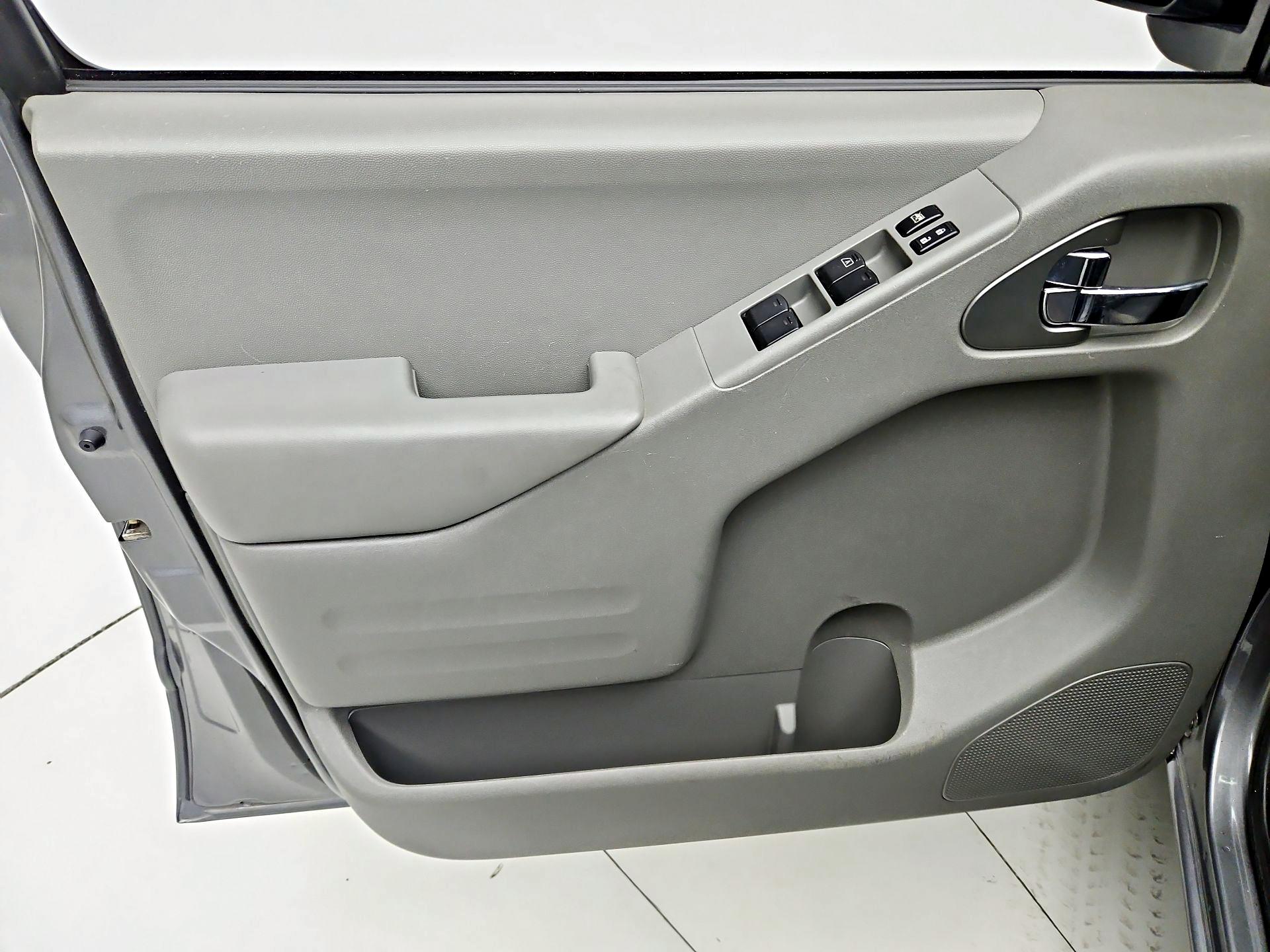 Thumbnail: 2021 Nissan Frontier - 12