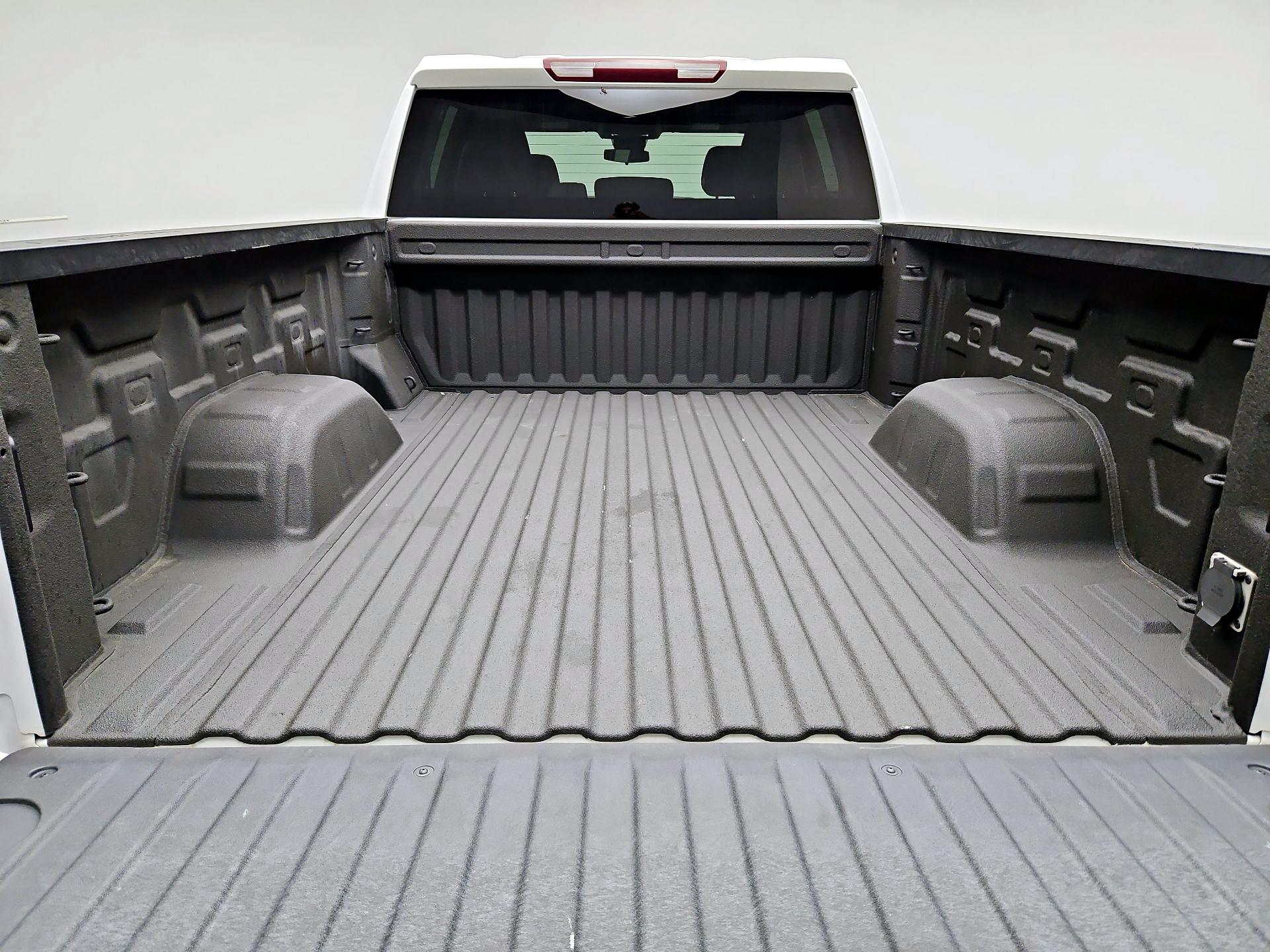 Thumbnail: 2023 Chevrolet Silverado 1500 - 20