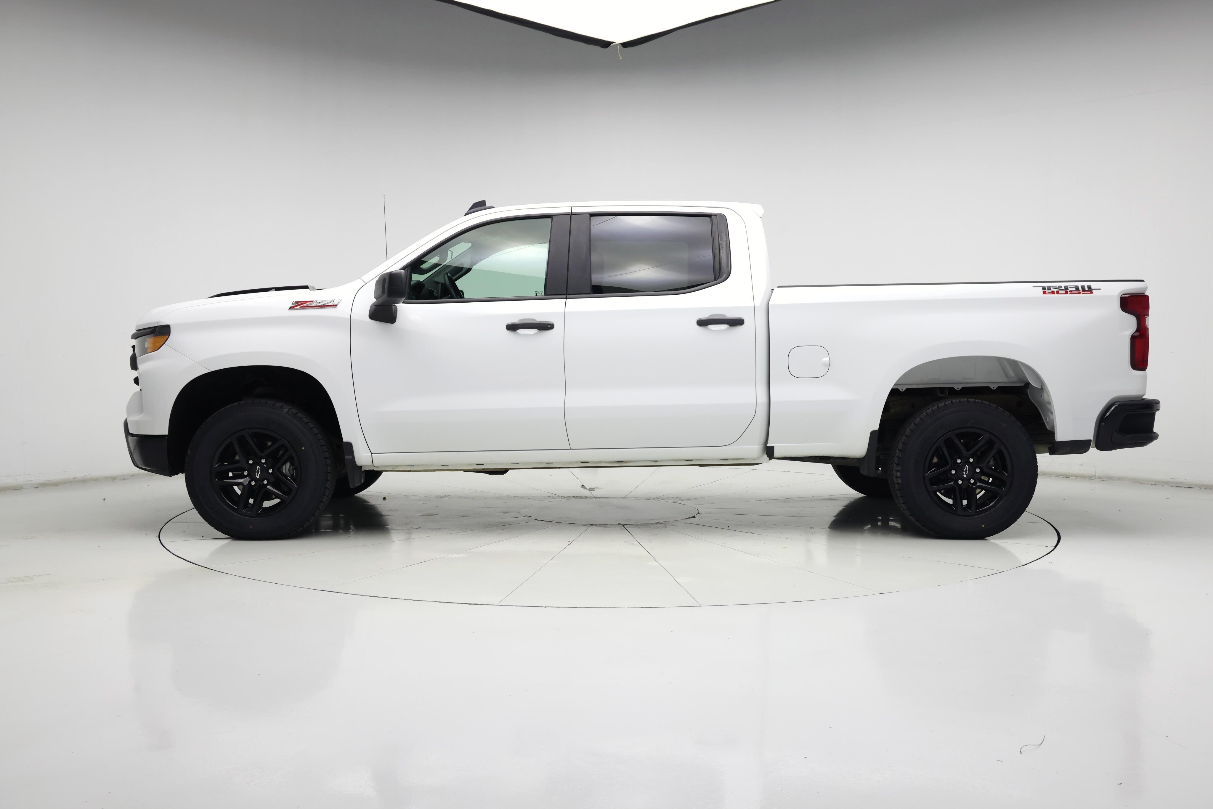 Thumbnail: 2023 Chevrolet Silverado 1500 - 3