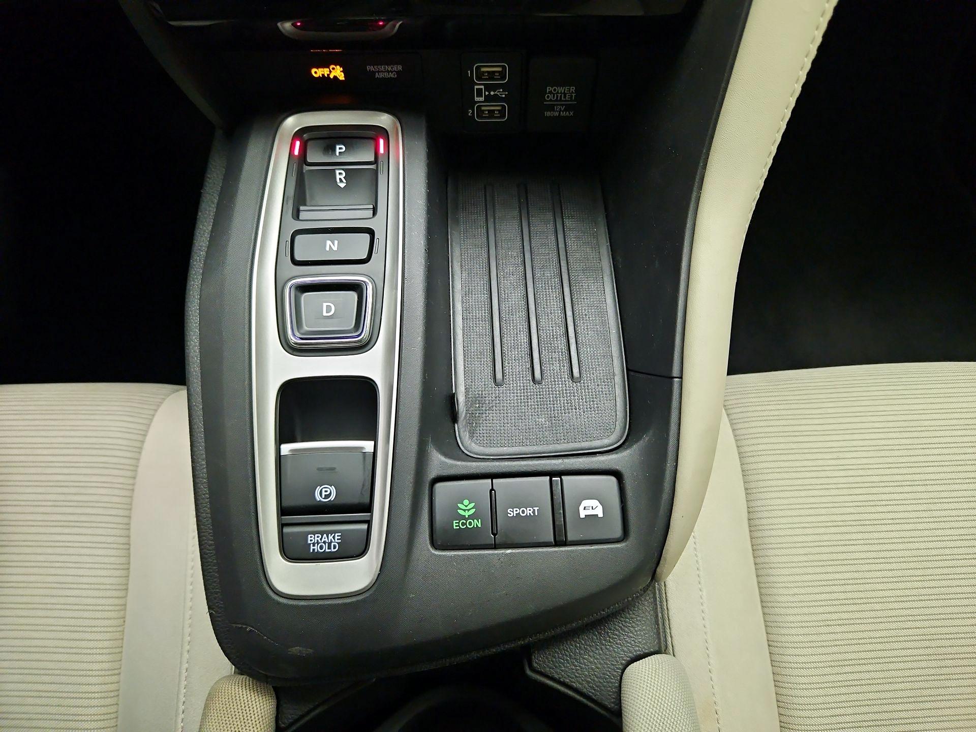 Thumbnail: 2021 Honda Insight - 17