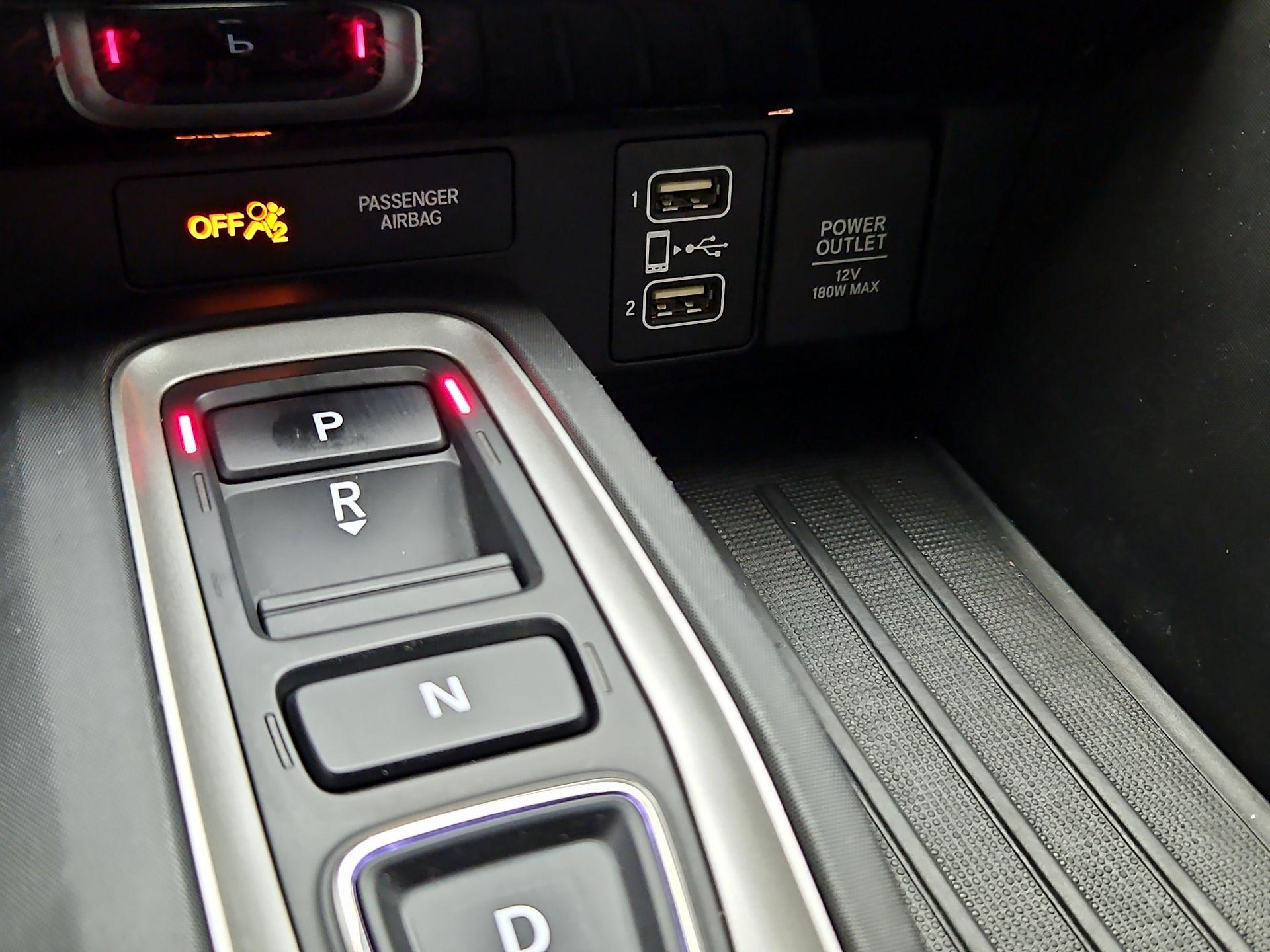 Thumbnail: 2021 Honda Insight - 18