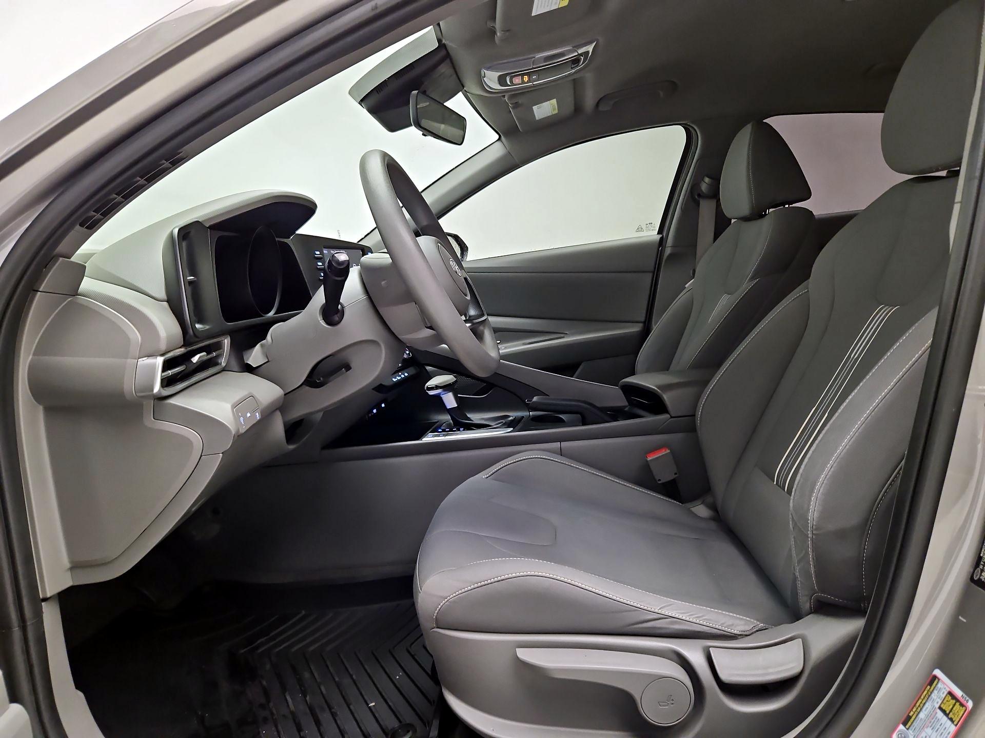 Thumbnail: 2023 Hyundai Elantra - 11