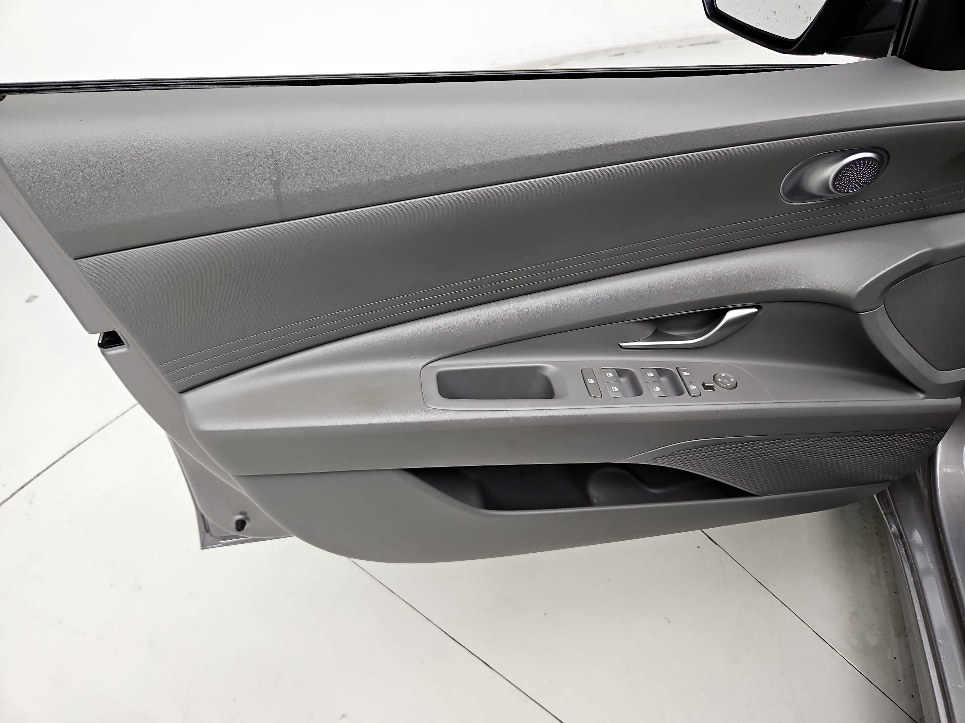 Thumbnail: 2023 Hyundai Elantra - 12