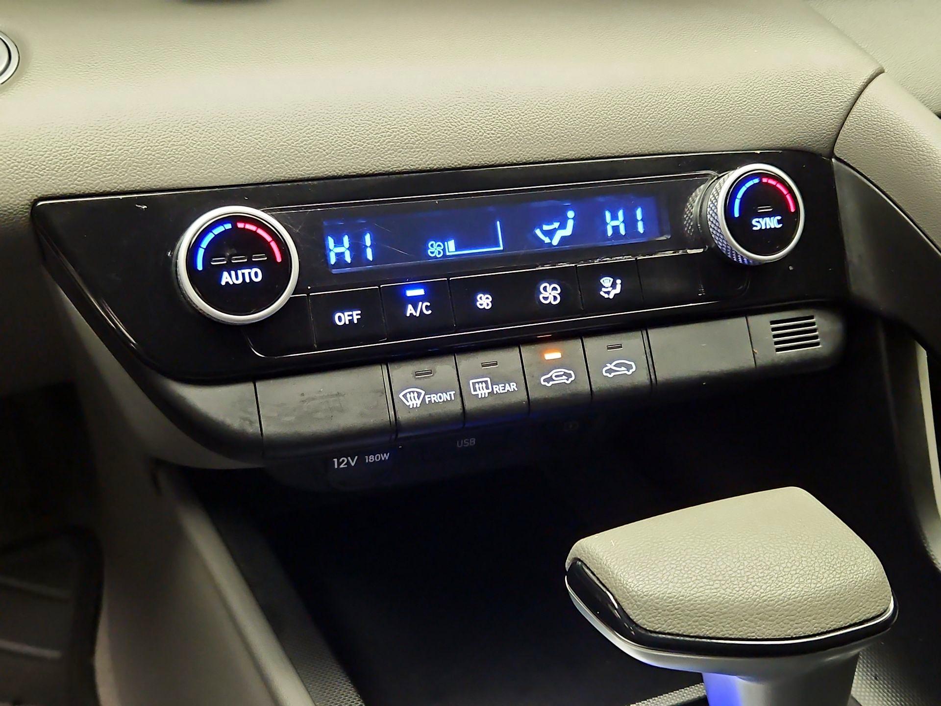 Thumbnail: 2023 Hyundai Elantra - 16