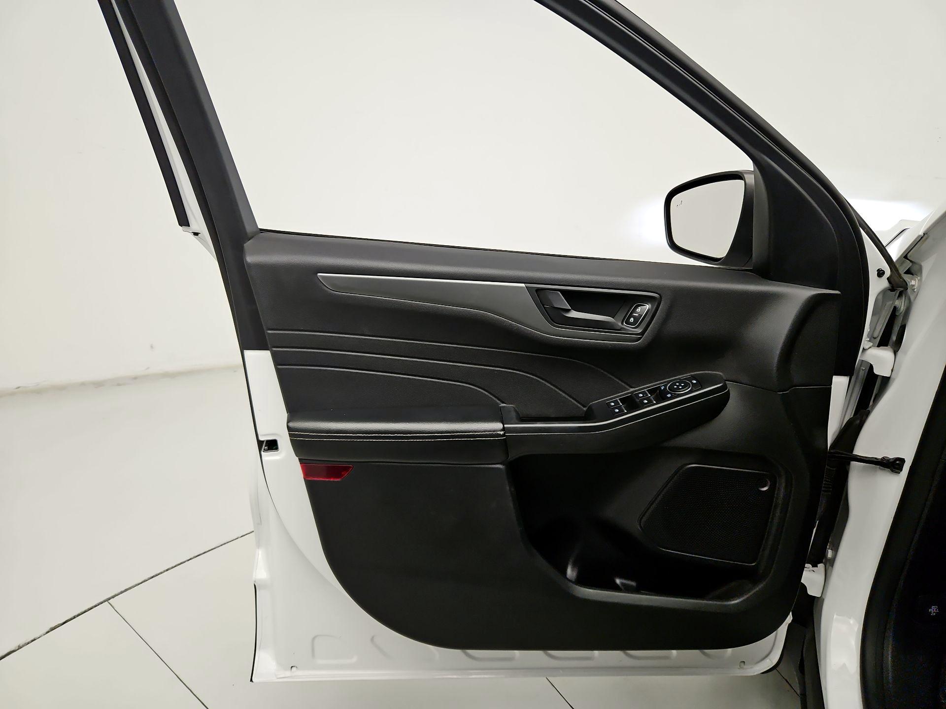 Thumbnail: 2023 Ford Escape - 12