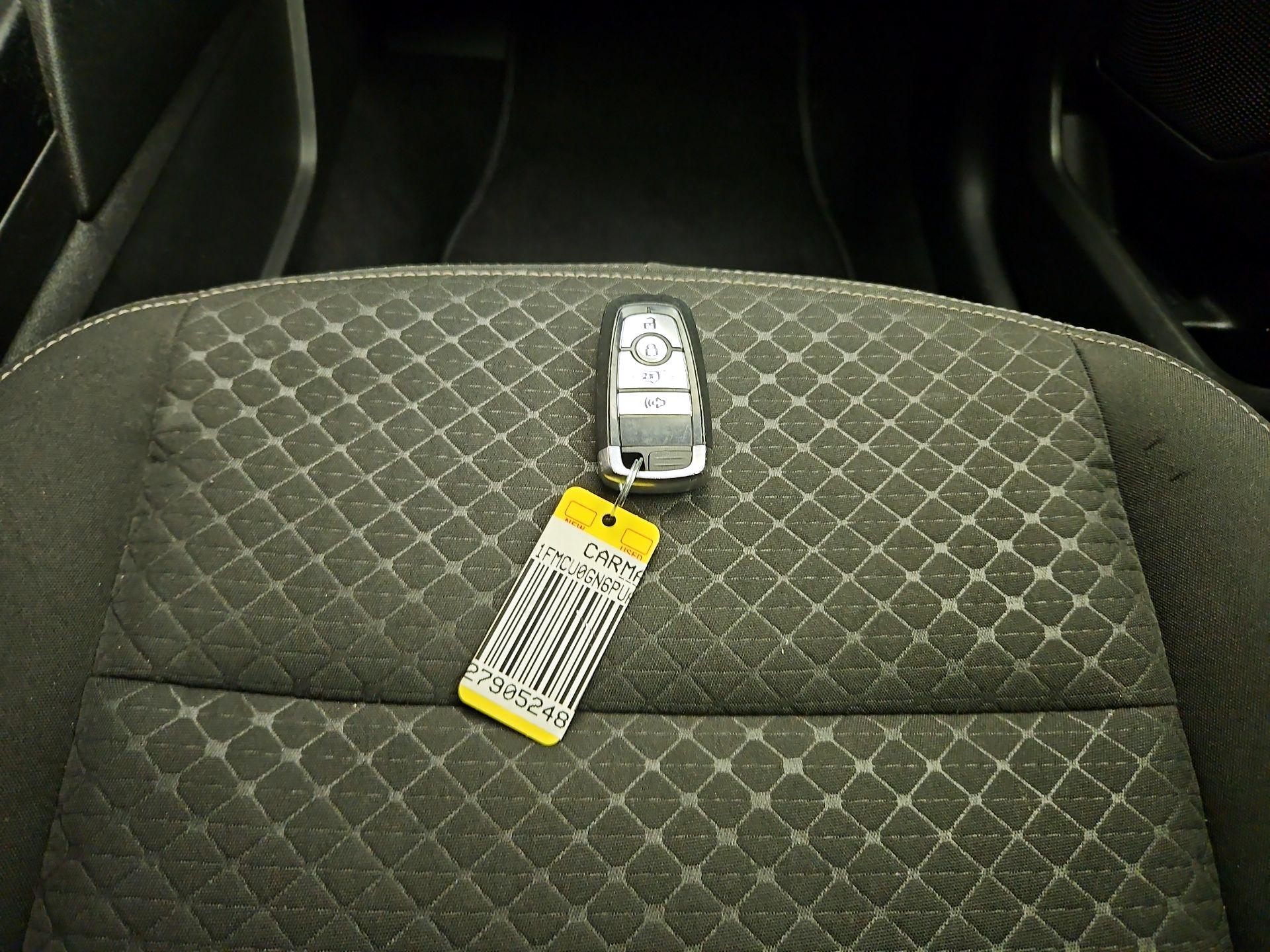 Thumbnail: 2023 Ford Escape - 20