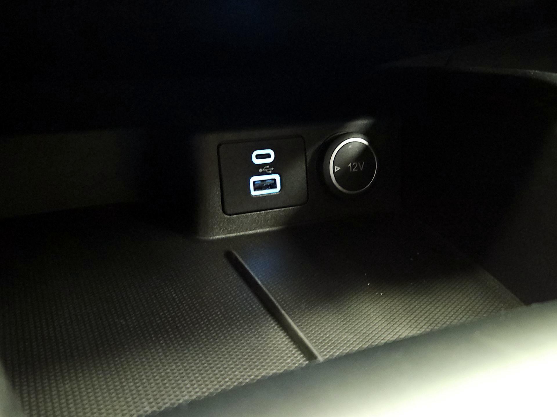 Thumbnail: 2020 Ford Escape - 19