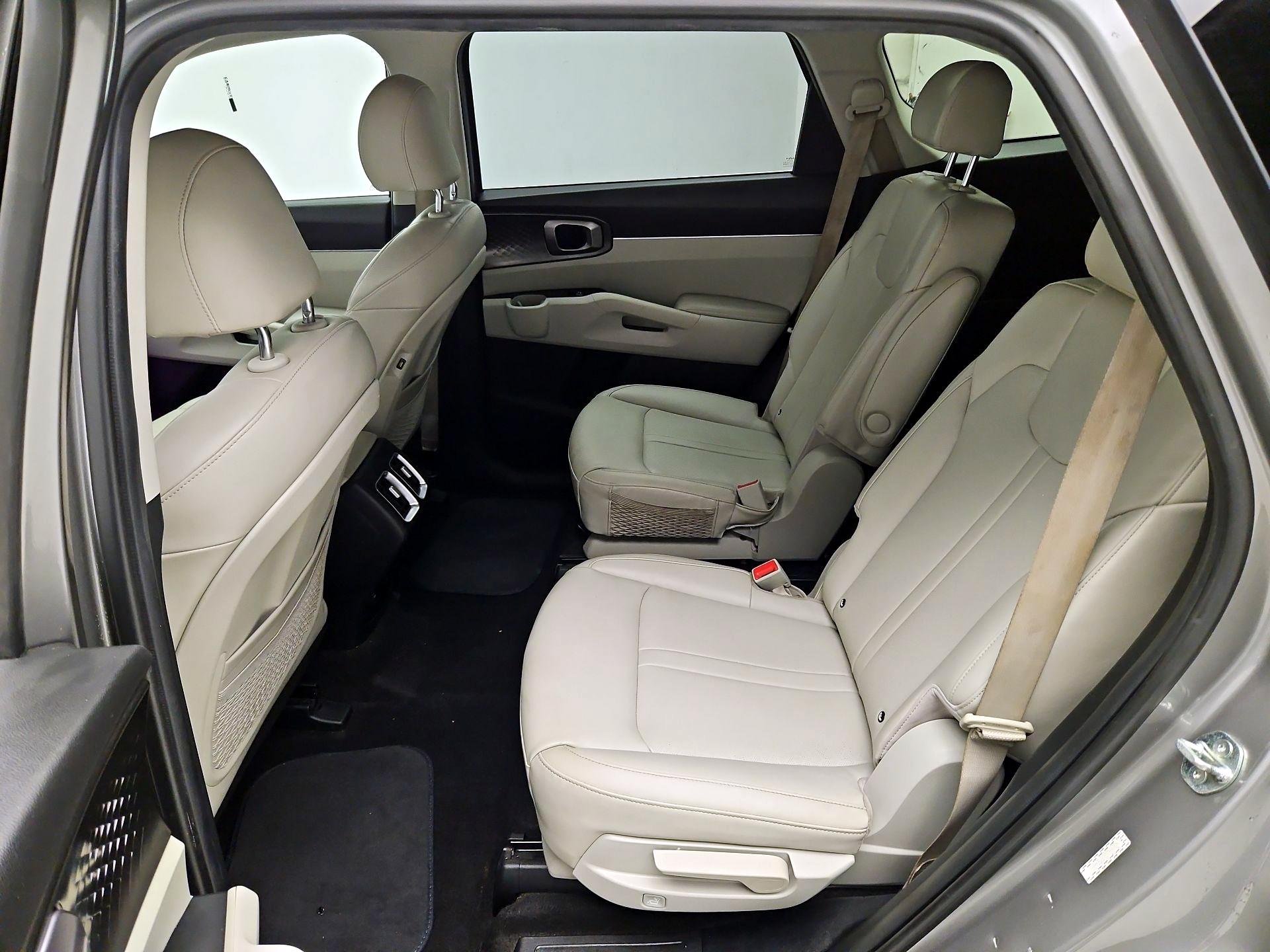 Thumbnail: 2024 Kia Sorento - 20