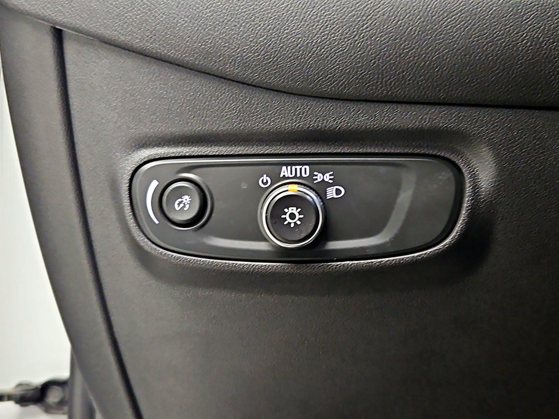 Thumbnail: 2023 Chevrolet Equinox - 13