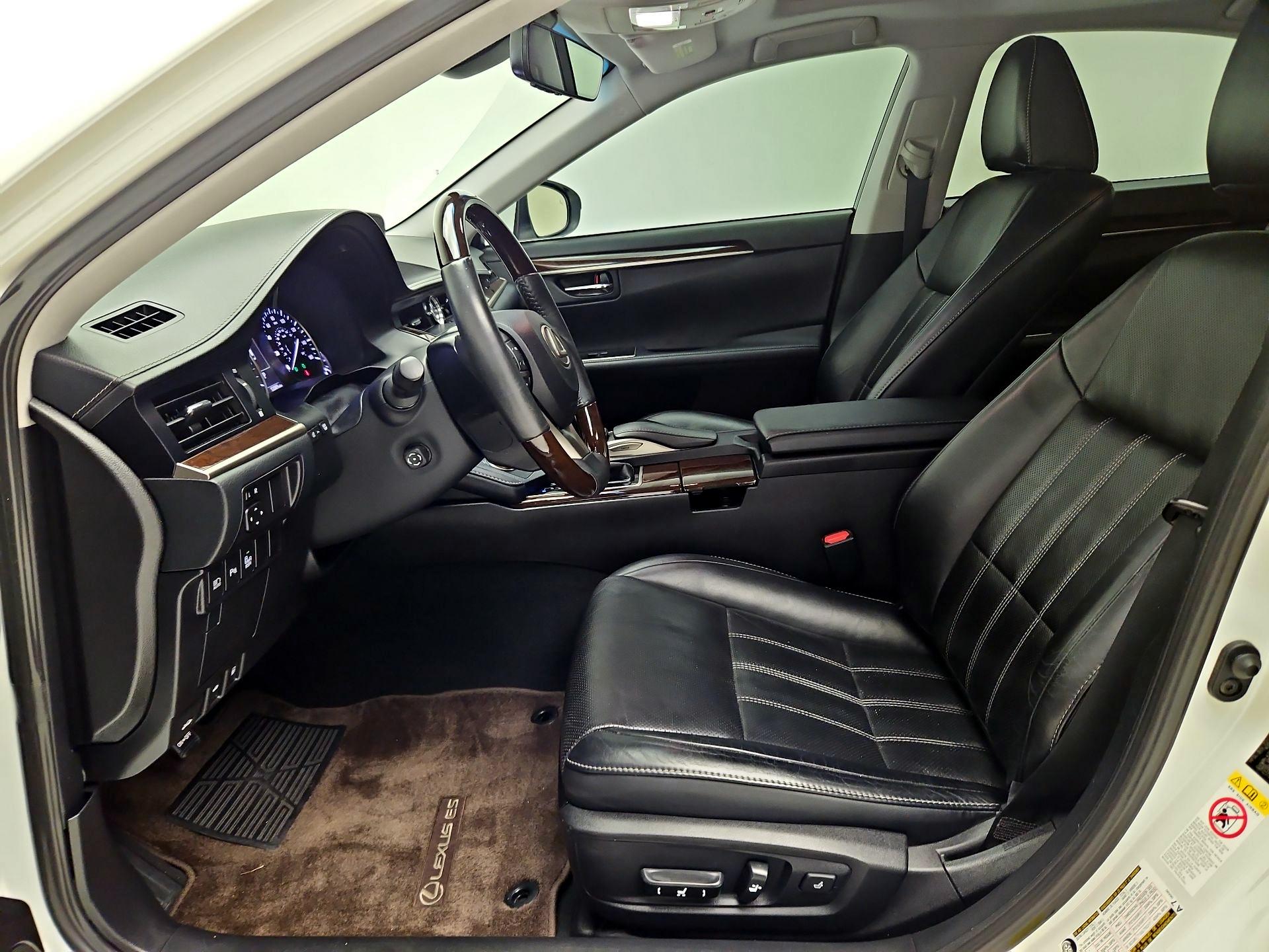 Thumbnail: 2018 Lexus ES - 11