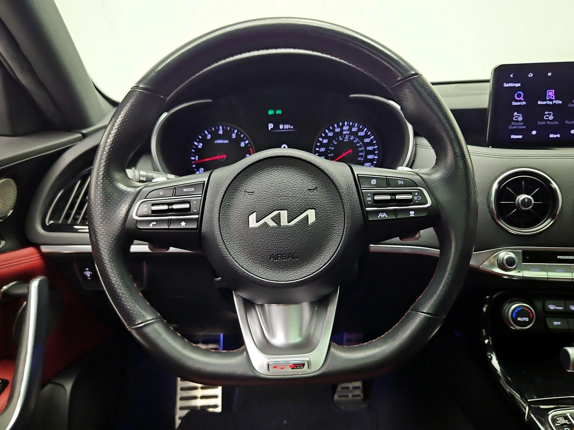 Thumbnail: 2022 Kia Stinger - 10