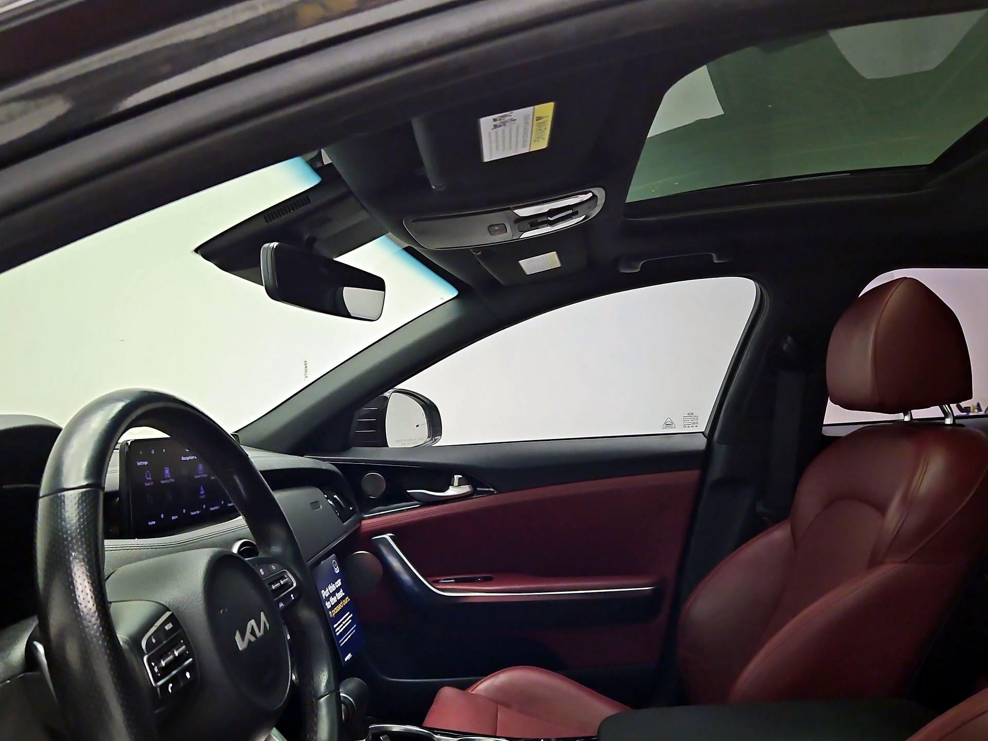 Thumbnail: 2022 Kia Stinger - 20