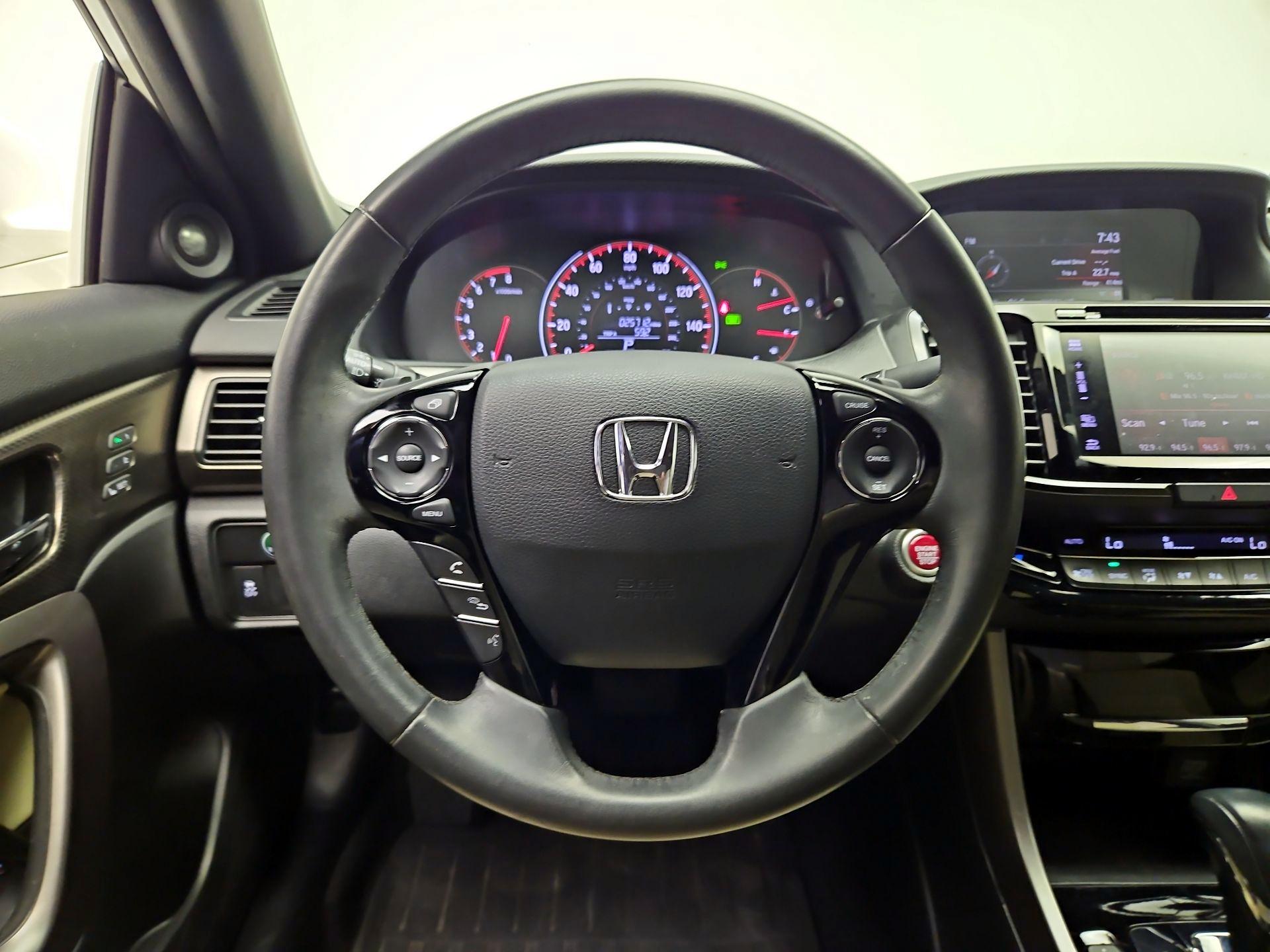 Thumbnail: 2016 Honda Accord - 10