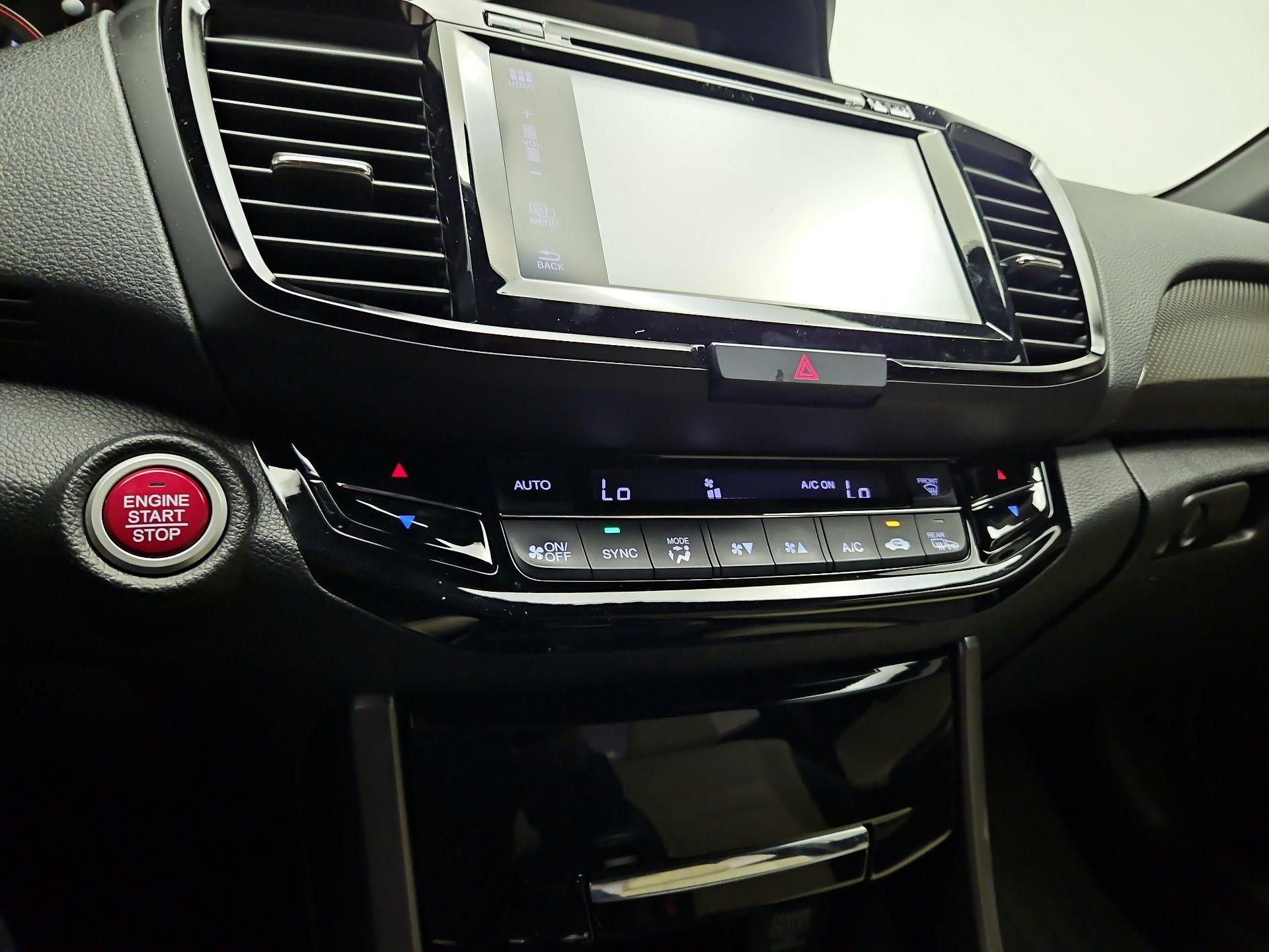 Thumbnail: 2016 Honda Accord - 15