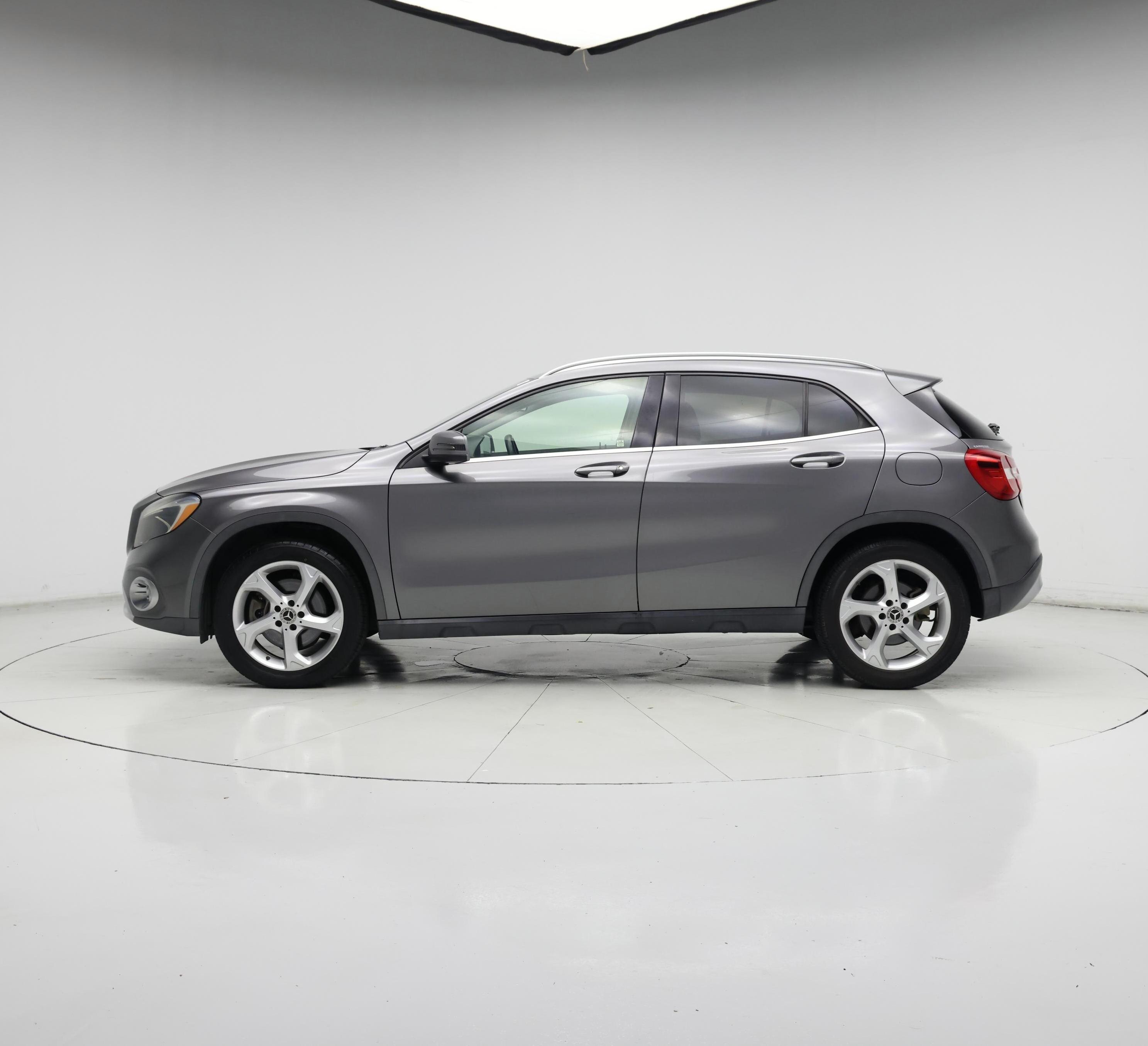 Thumbnail: 2019 Mercedes-Benz GLA - 3