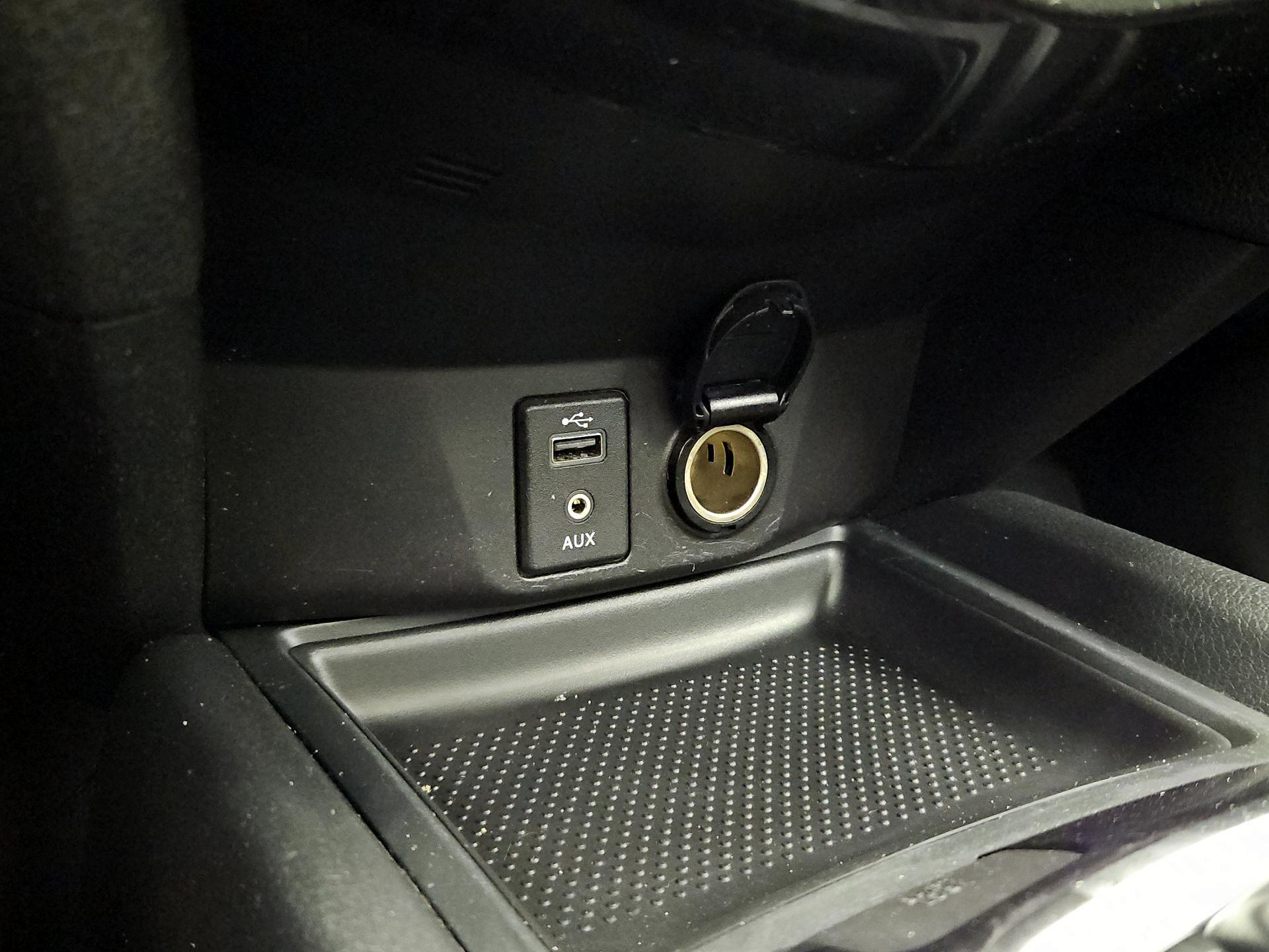 Thumbnail: 2017 Nissan Rogue - 19