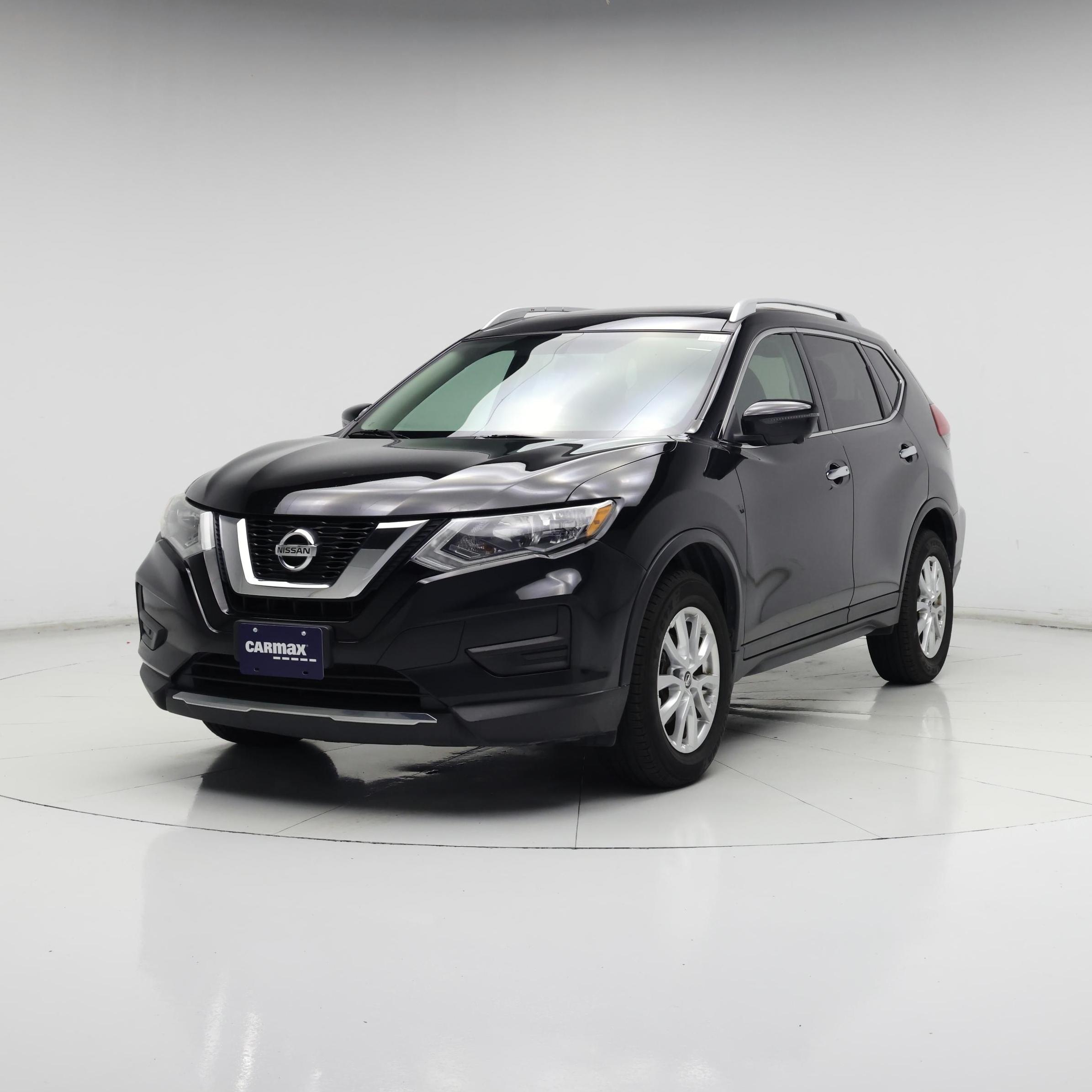 Thumbnail: 2017 Nissan Rogue - 4