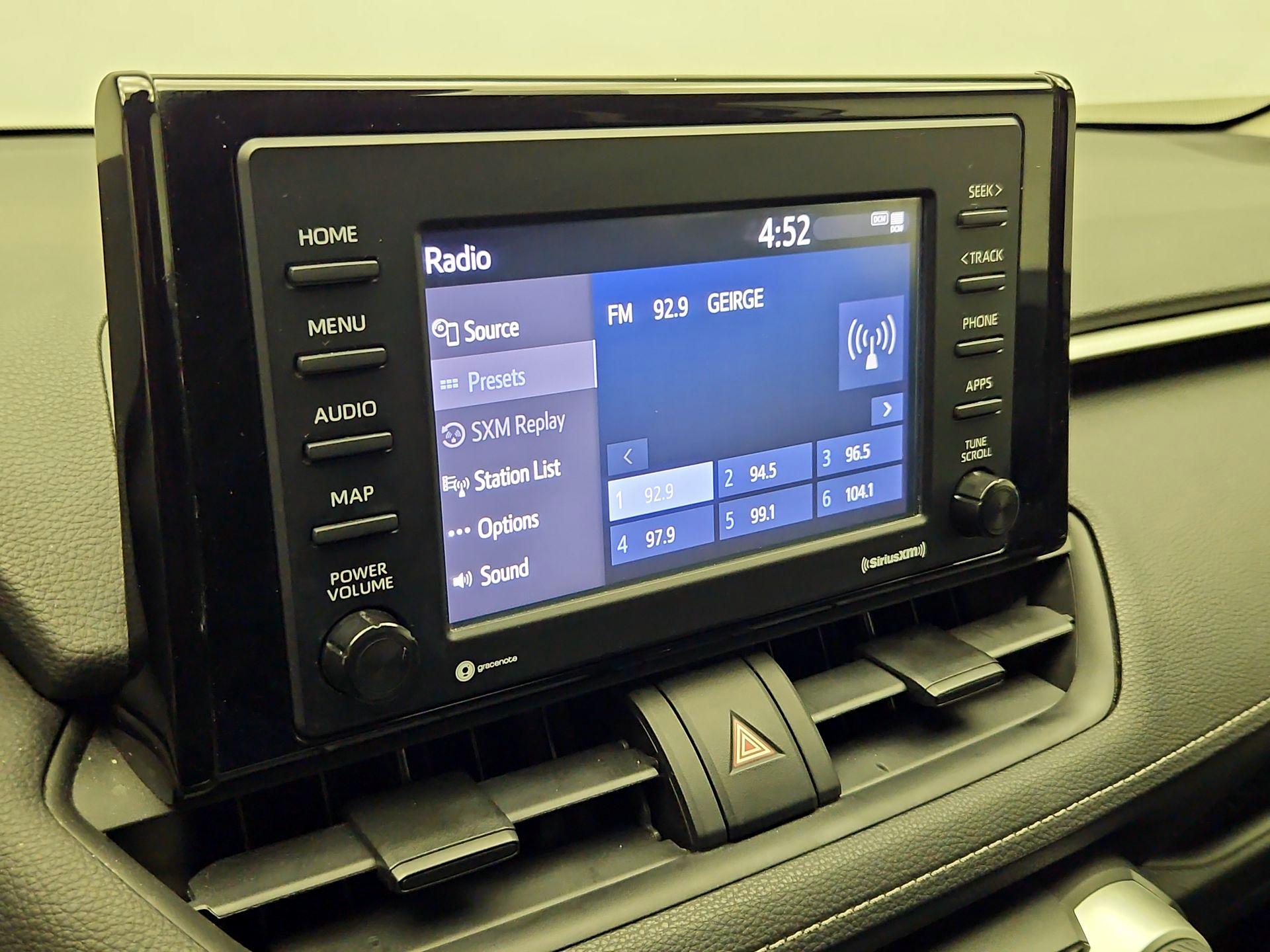 Thumbnail: 2020 Toyota RAV4 - 15