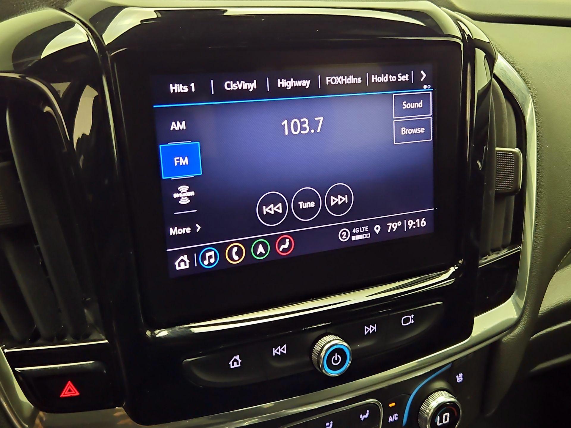 Thumbnail: 2023 Chevrolet Traverse - 16