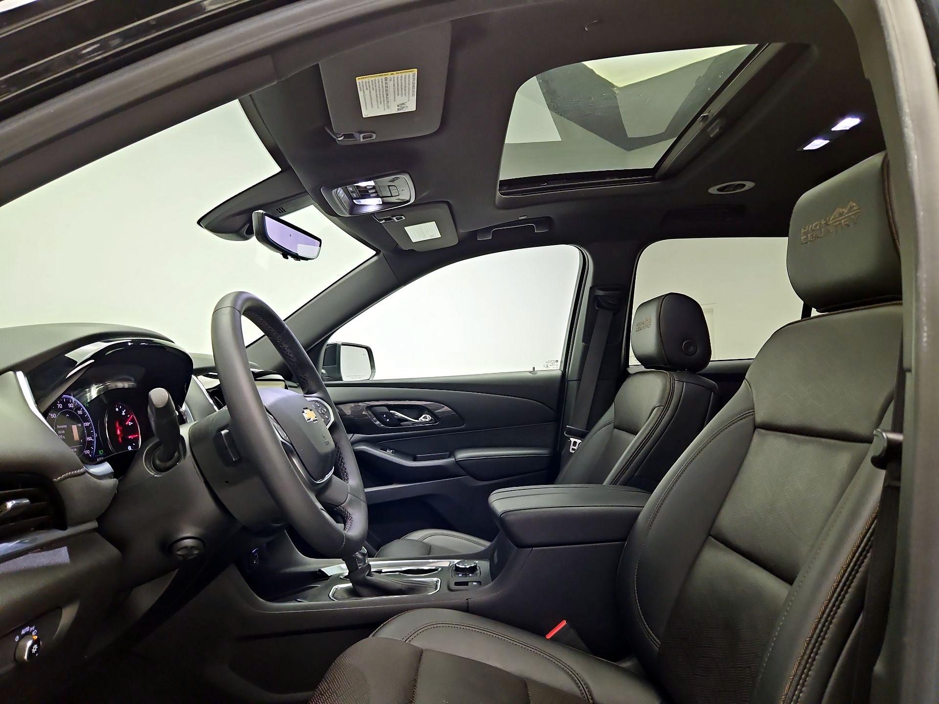 Thumbnail: 2023 Chevrolet Traverse - 20