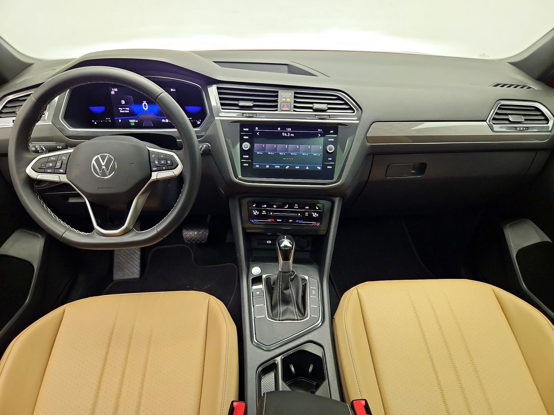 Thumbnail: 2023 Volkswagen Tiguan - 9