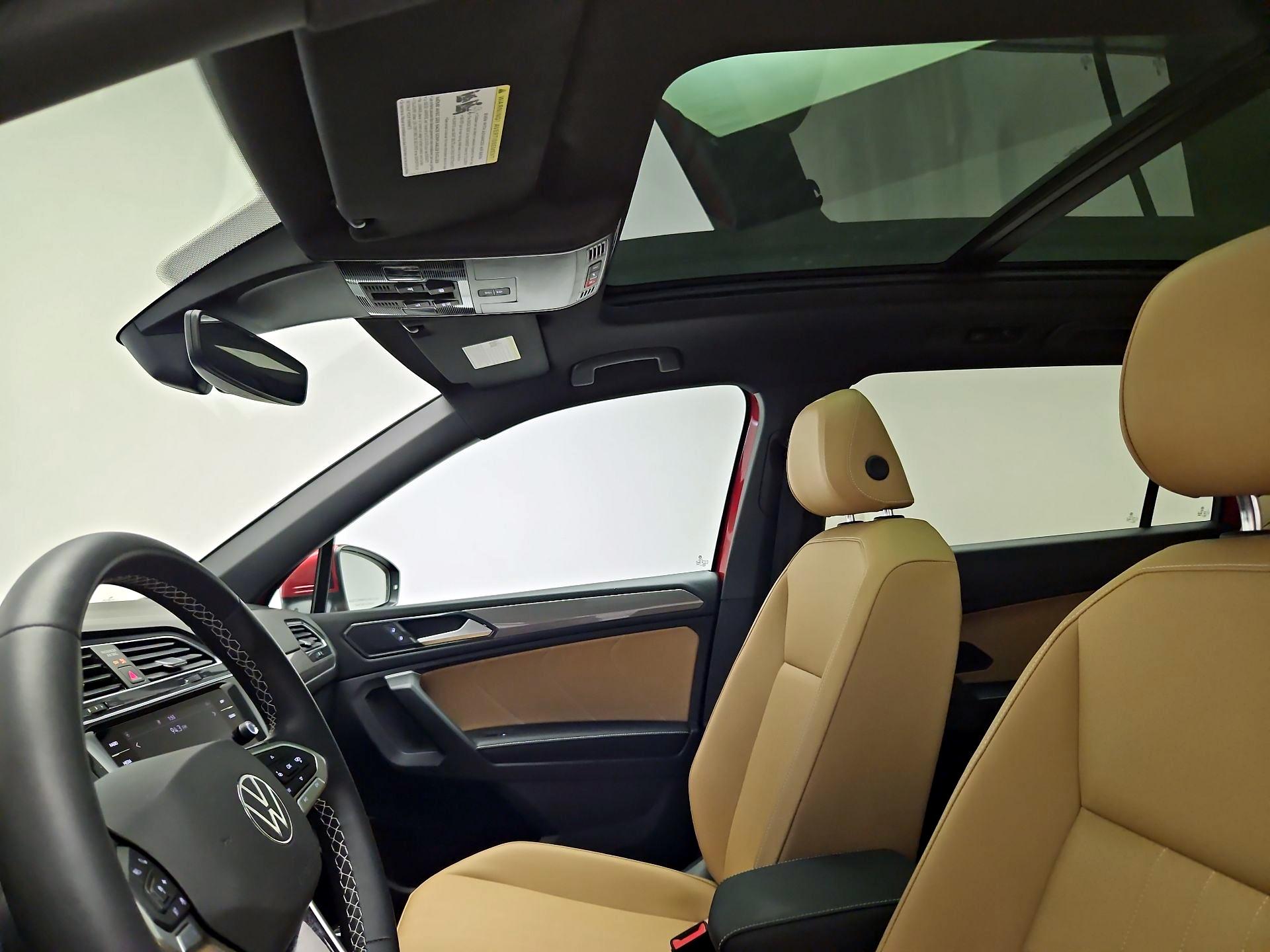 Thumbnail: 2023 Volkswagen Tiguan - 19