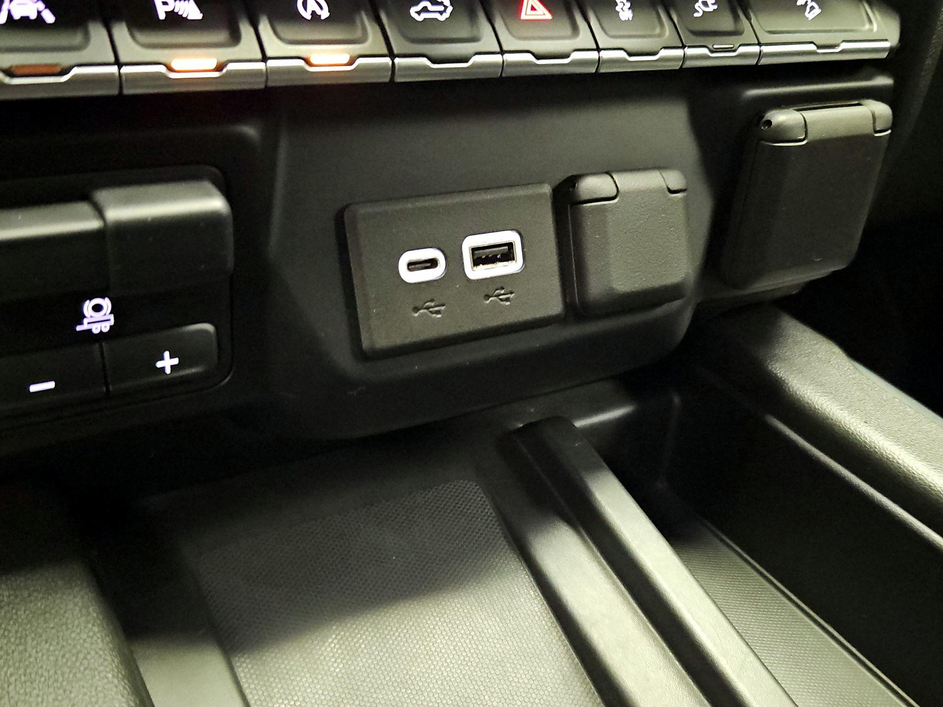 Thumbnail: 2021 Chevrolet Silverado 1500 - 19