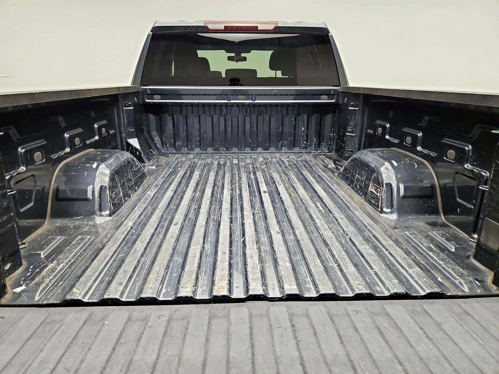 Thumbnail: 2020 Chevrolet Silverado 1500 - 20