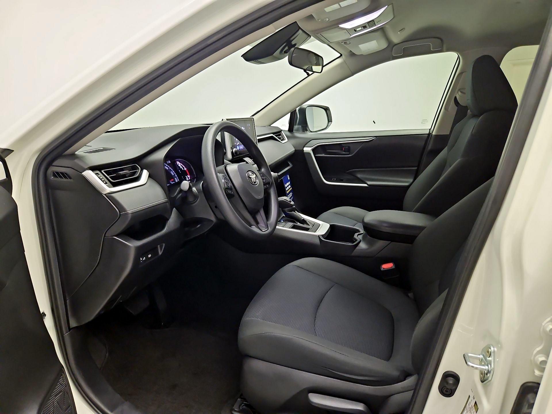 Thumbnail: 2024 Toyota RAV4 - 11