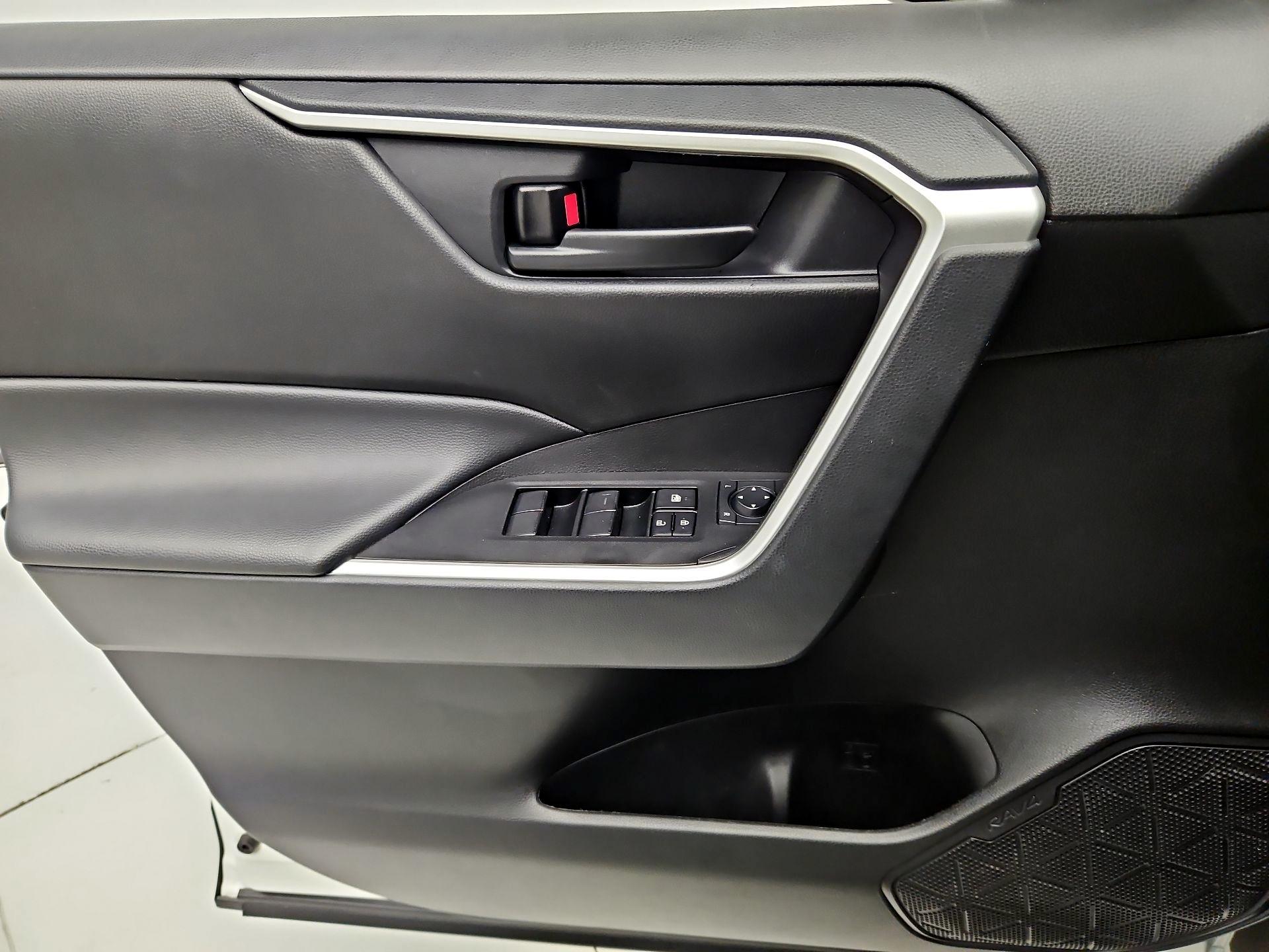 Thumbnail: 2024 Toyota RAV4 - 12