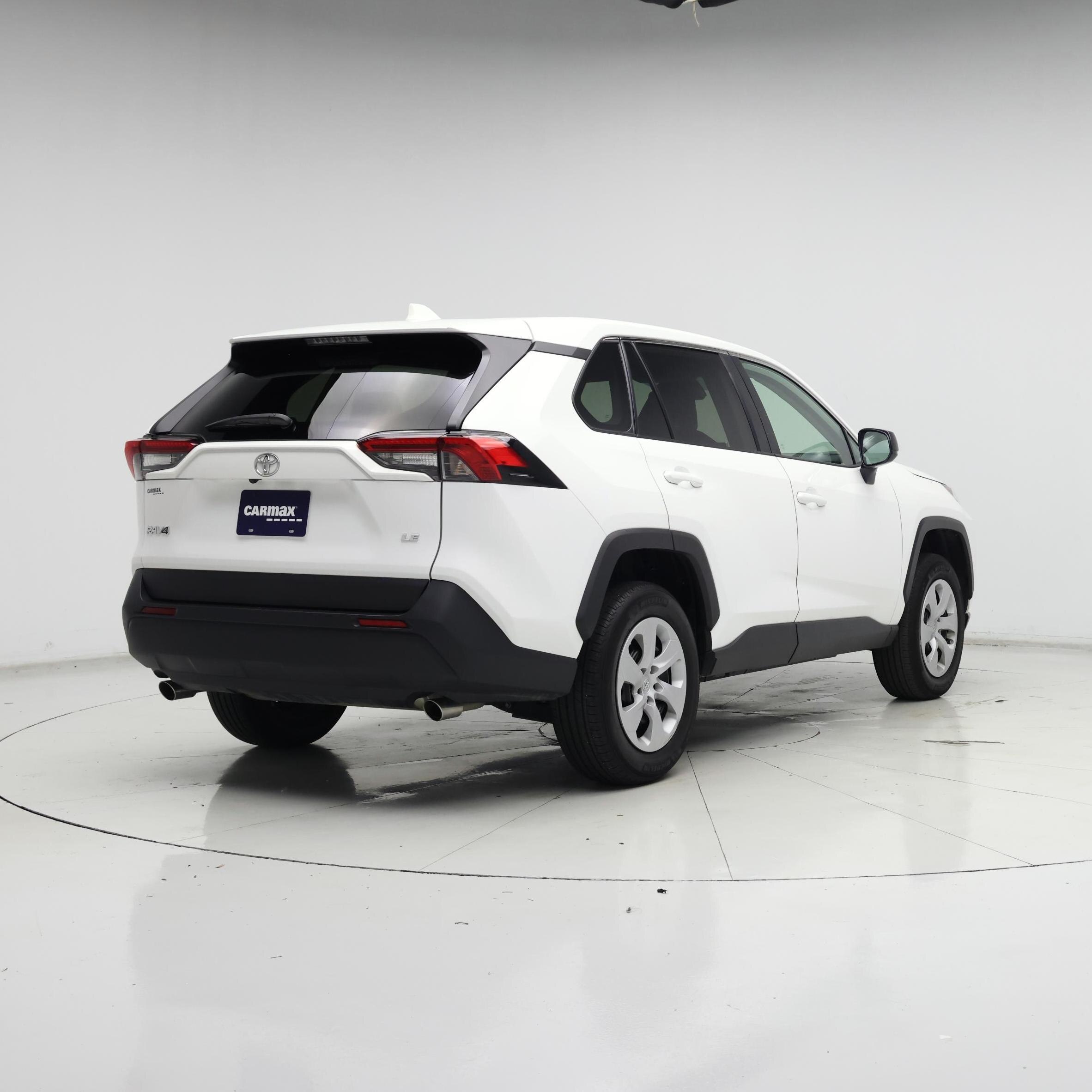 Thumbnail: 2024 Toyota RAV4 - 8