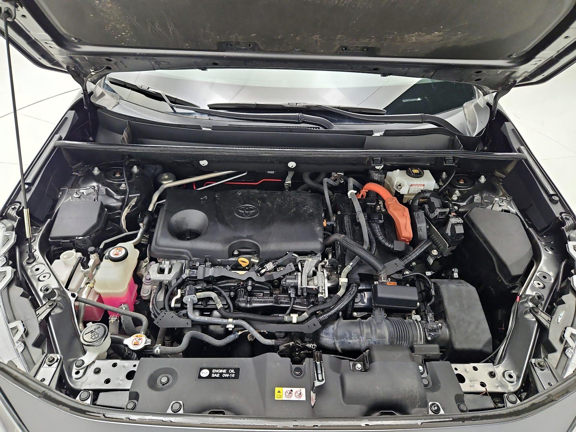 Thumbnail: 2020 Toyota RAV4 - 19