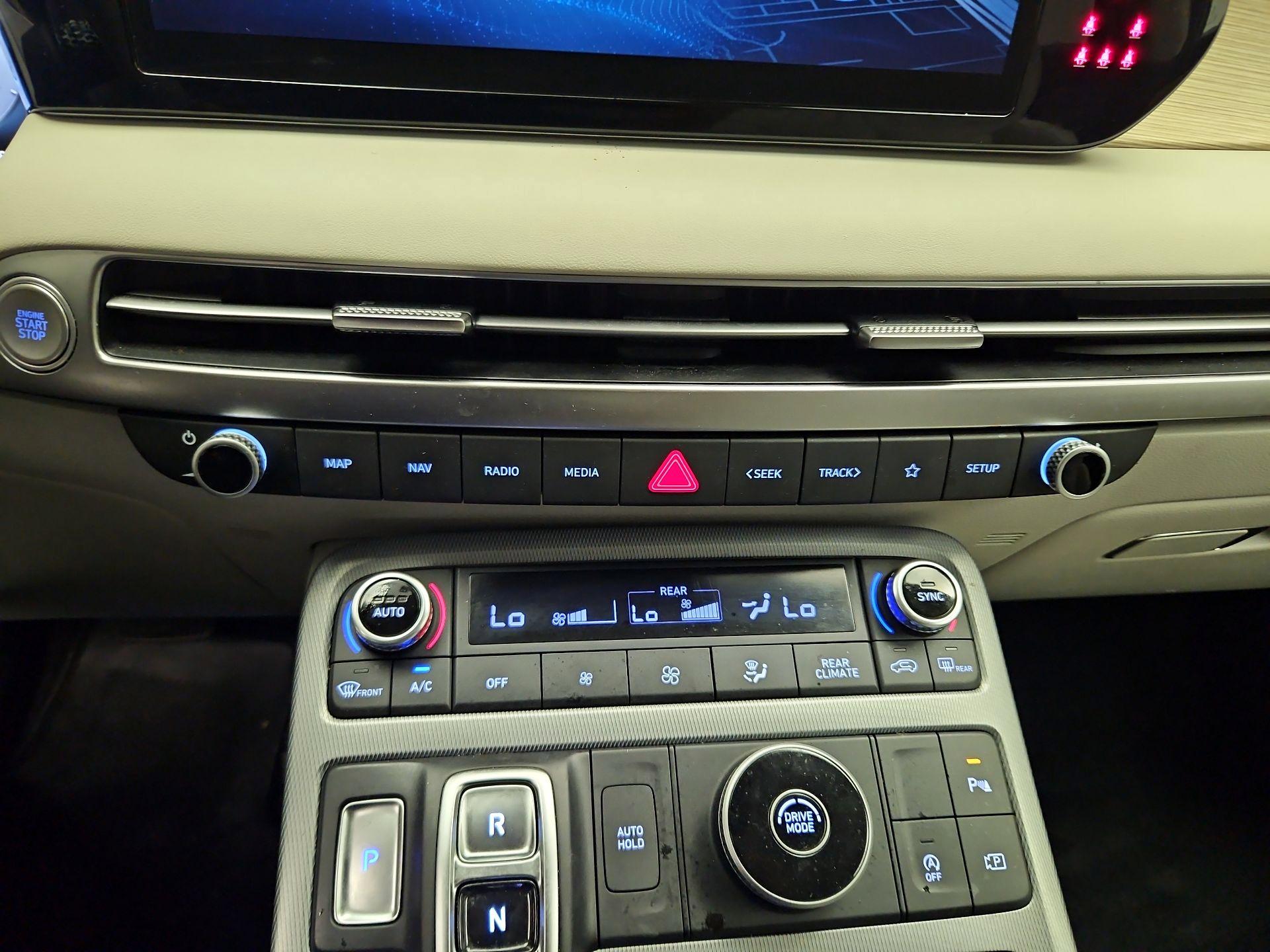 Thumbnail: 2023 Hyundai Palisade - 16