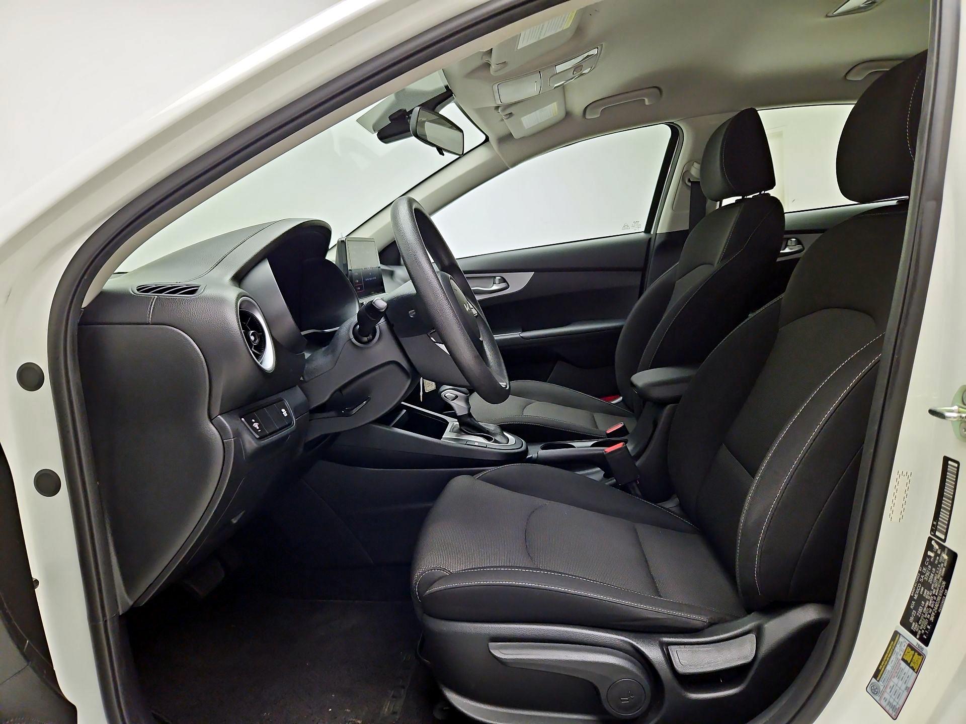 Thumbnail: 2024 Kia Forte - 11