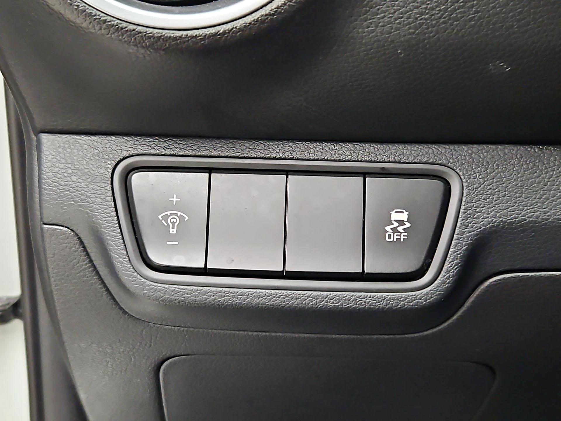 Thumbnail: 2024 Kia Forte - 13