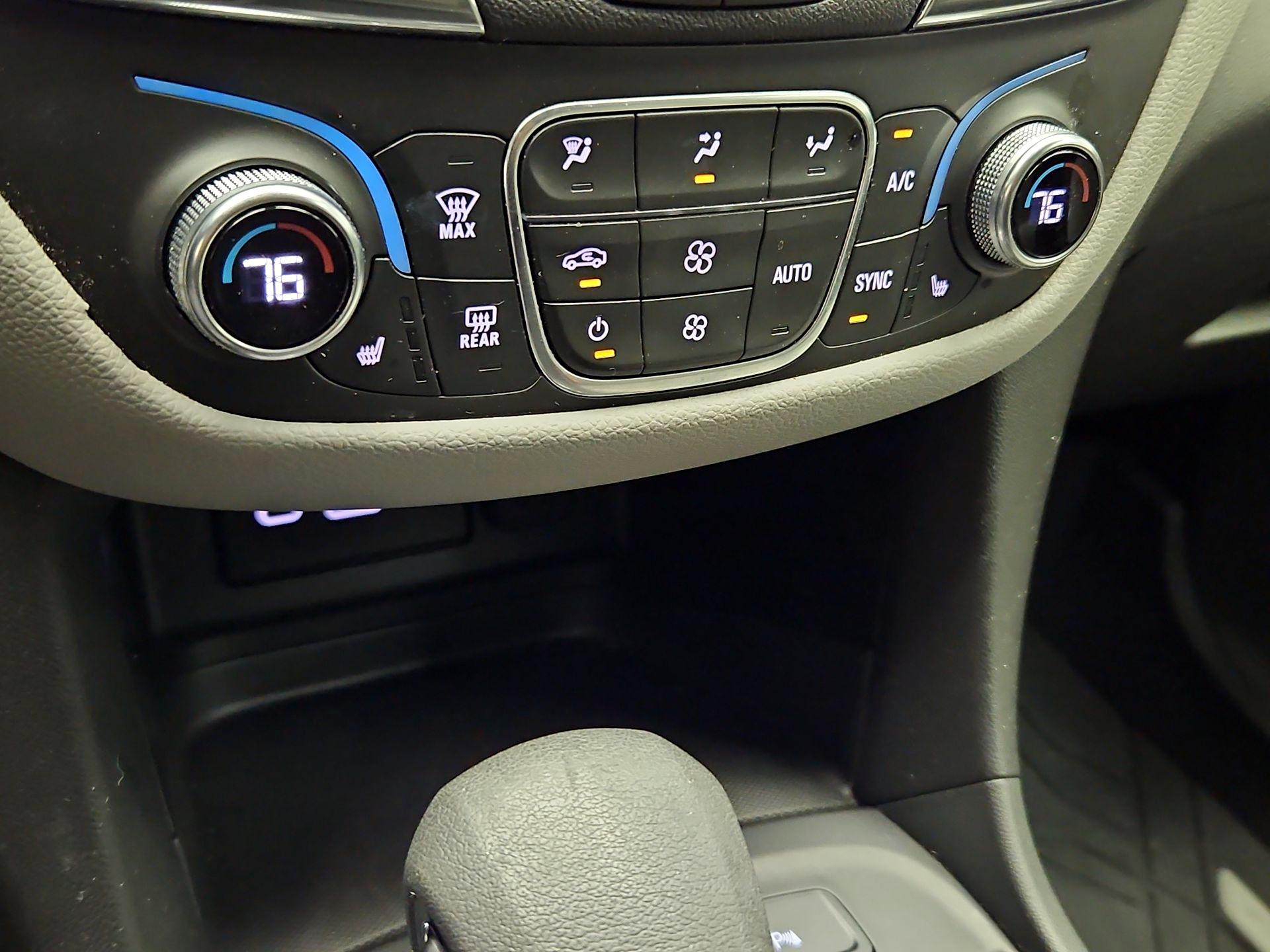 Thumbnail: 2023 Chevrolet Equinox - 16