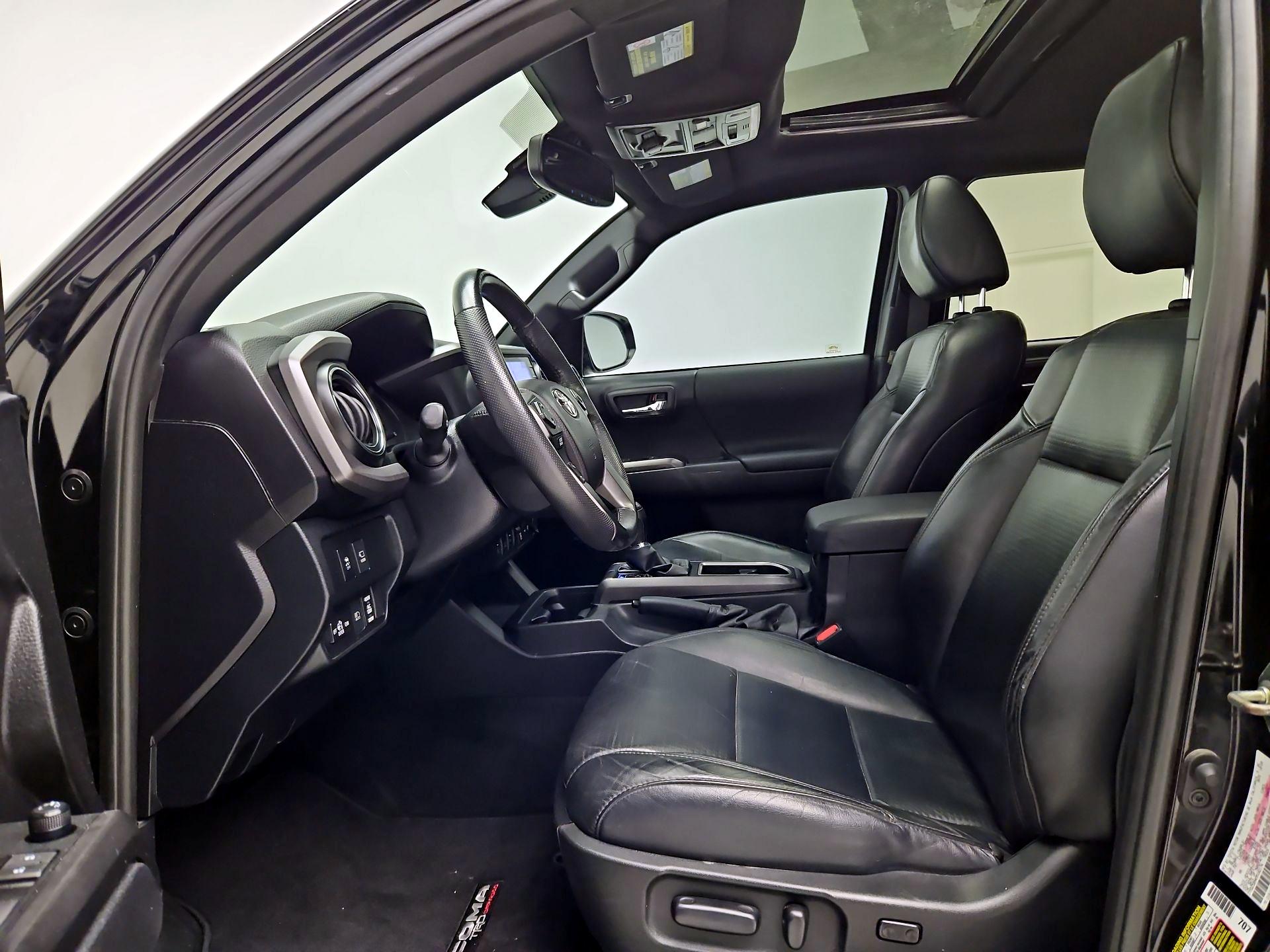 Thumbnail: 2021 Toyota Tacoma - 11