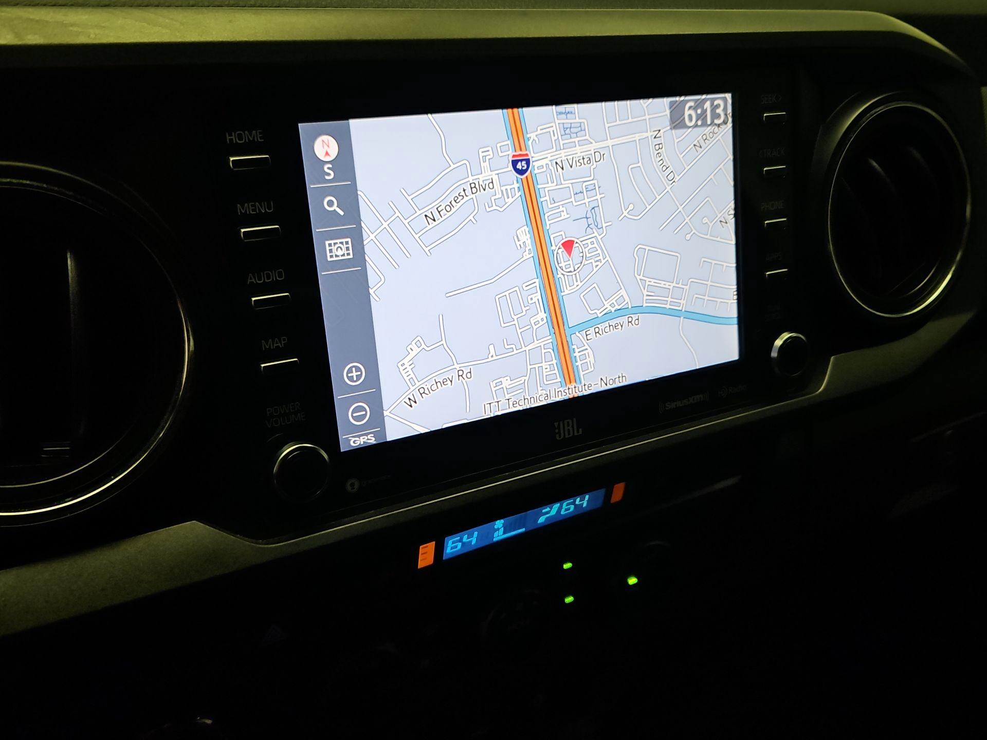 Thumbnail: 2021 Toyota Tacoma - 14