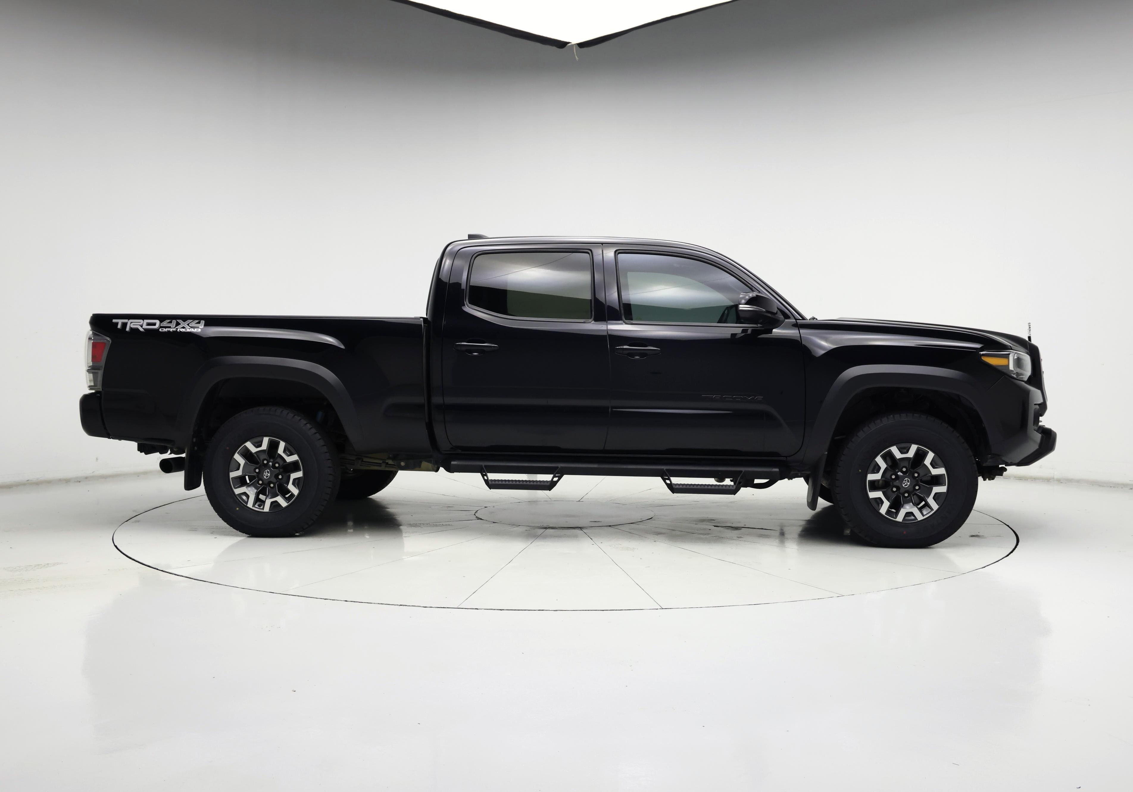 Thumbnail: 2021 Toyota Tacoma - 7