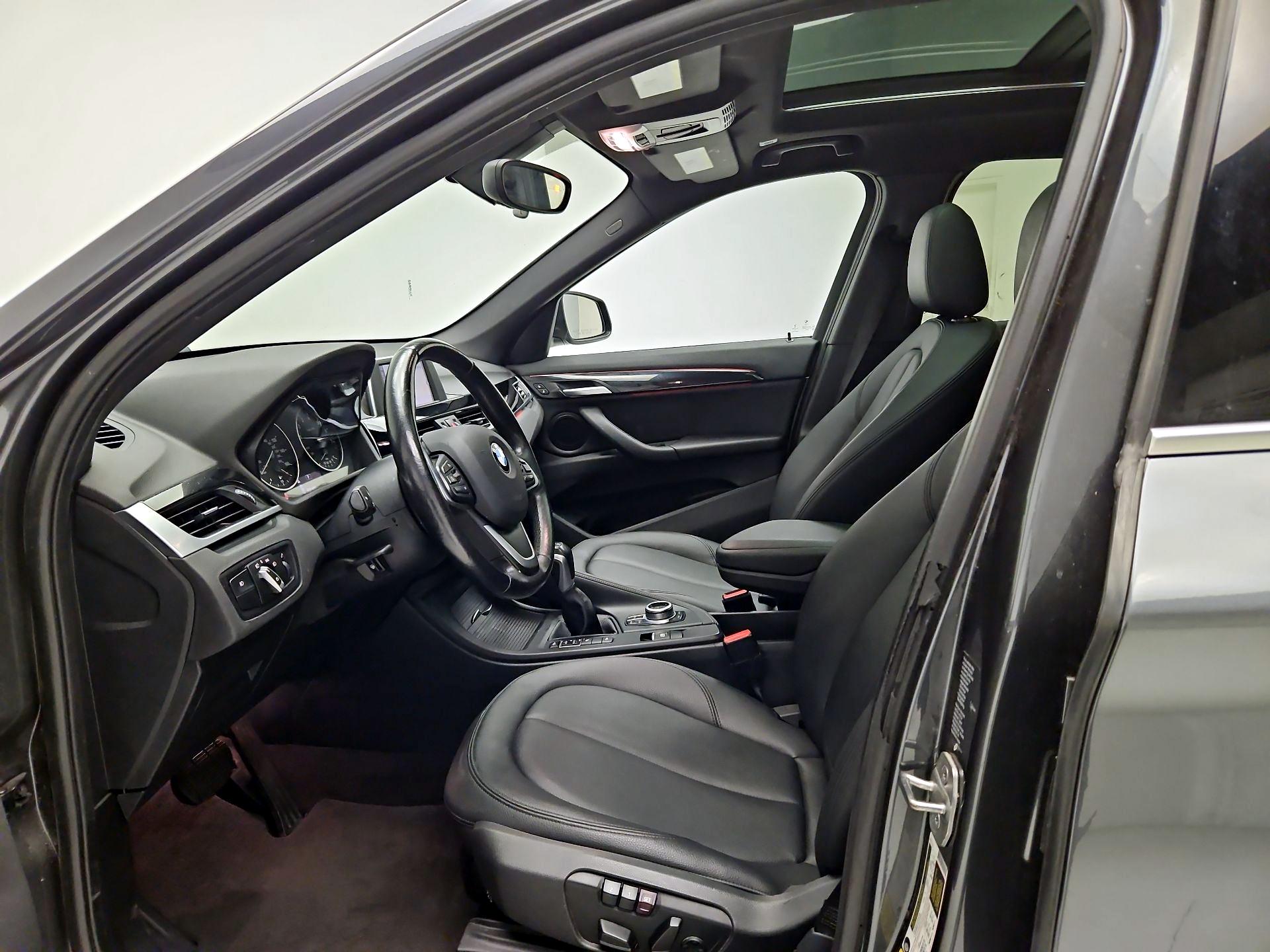 Thumbnail: 2017 BMW X1 - 11